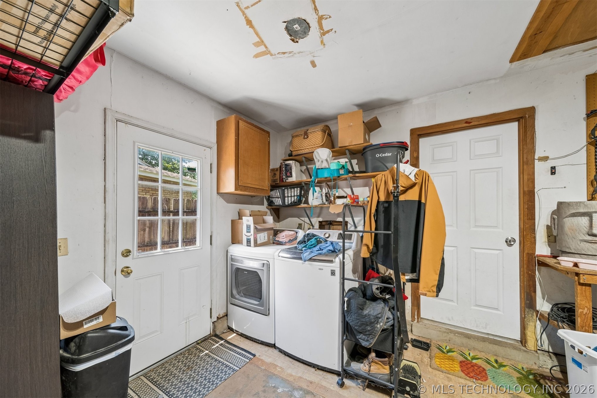 1605 S Pine Avenue Property Photo 23