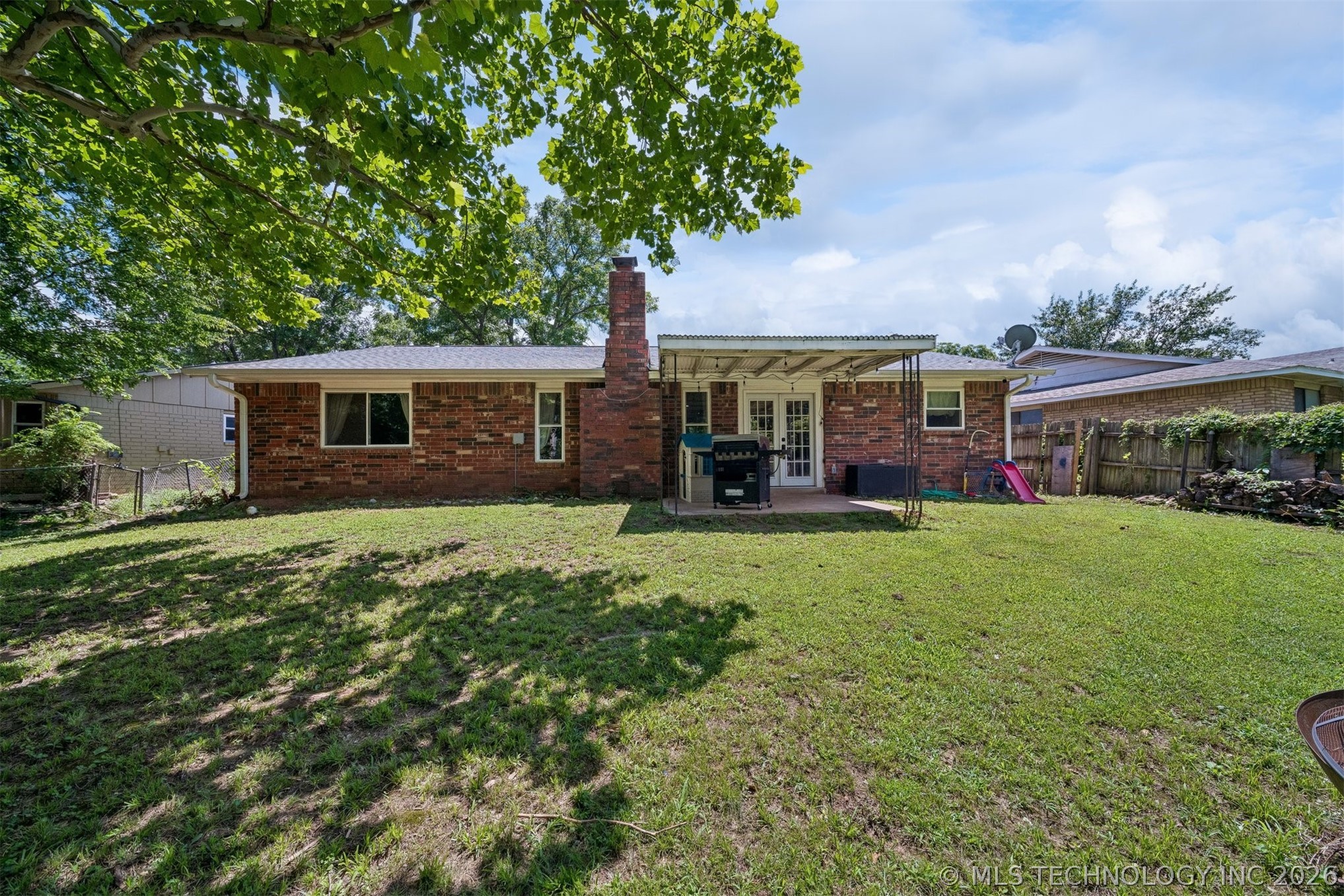 1605 S Pine Avenue Property Photo 26