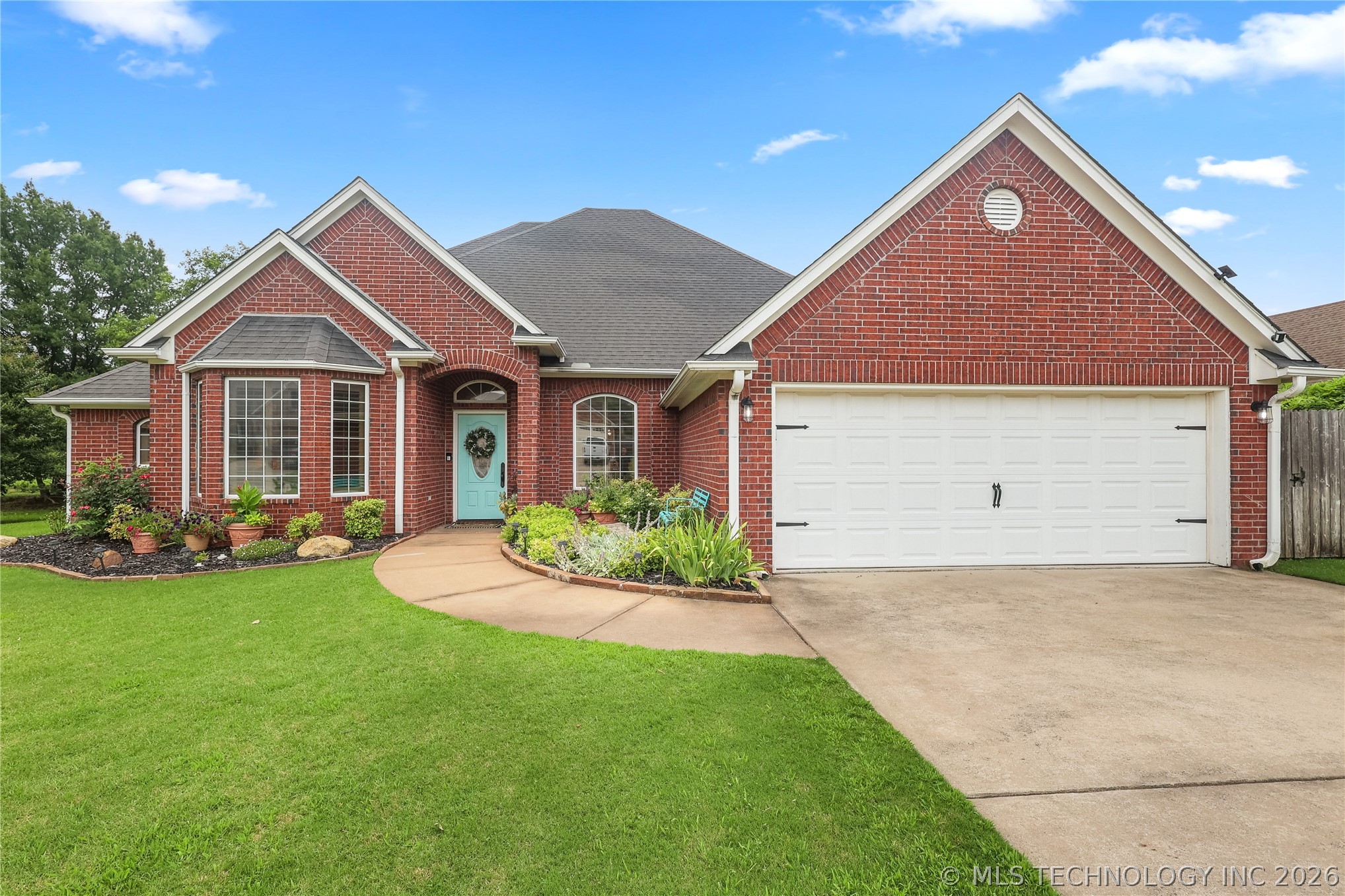 828 Sunset Court