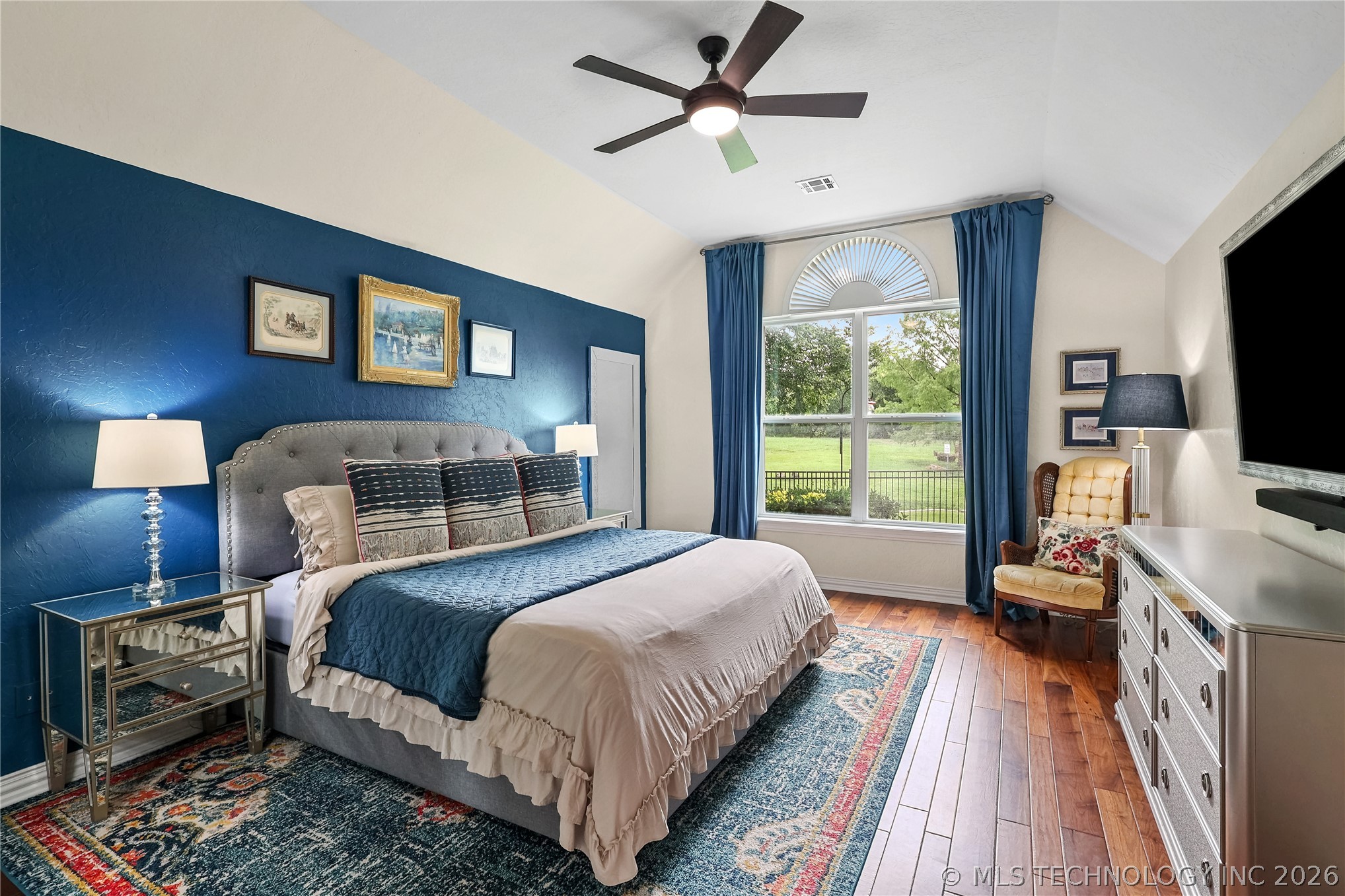 828 Sunset Court Property Photo 16