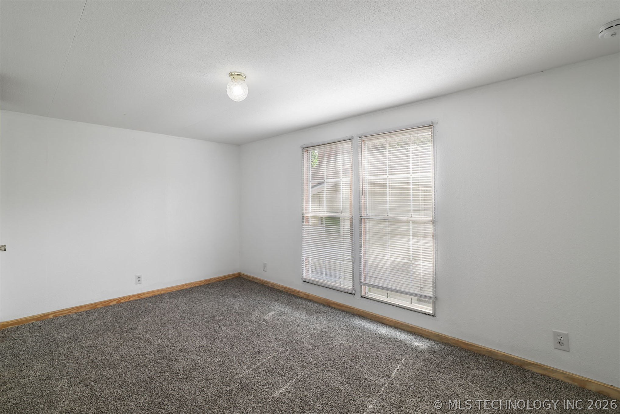 215 E Florida Property Photo 18