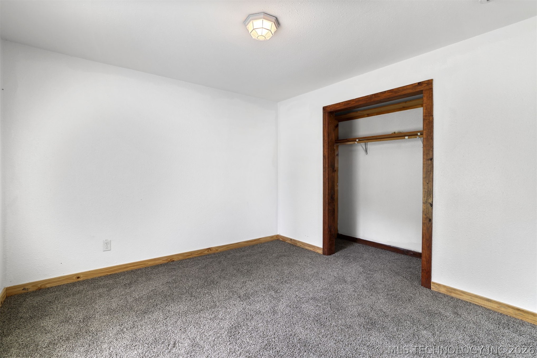 215 E Florida Property Photo 21