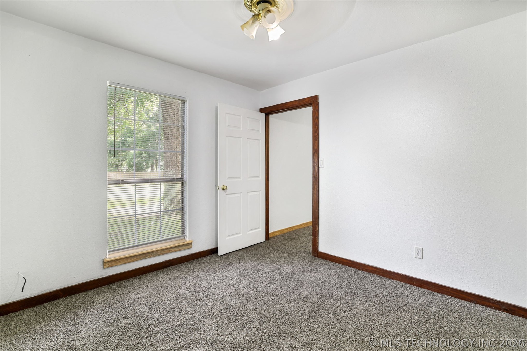 215 E Florida Property Photo 23