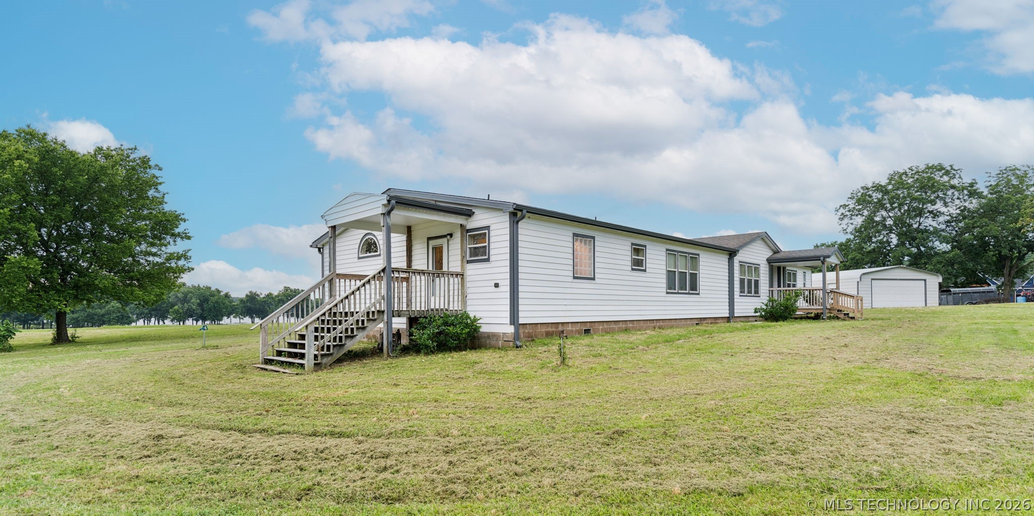 2128 E 4675 Property Photo 2