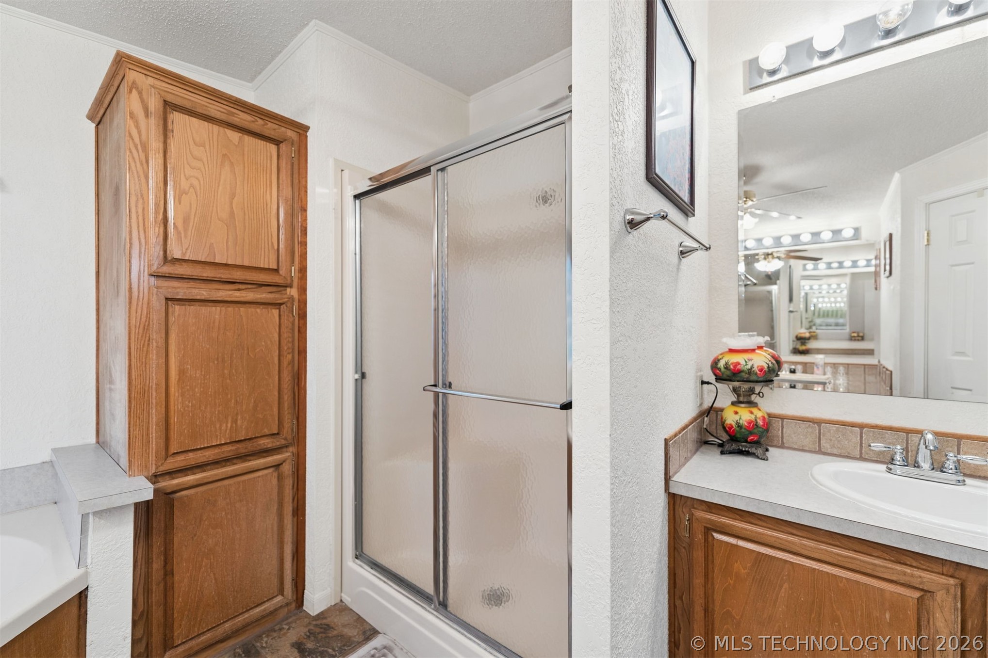 2128 E 4675 Property Photo 17