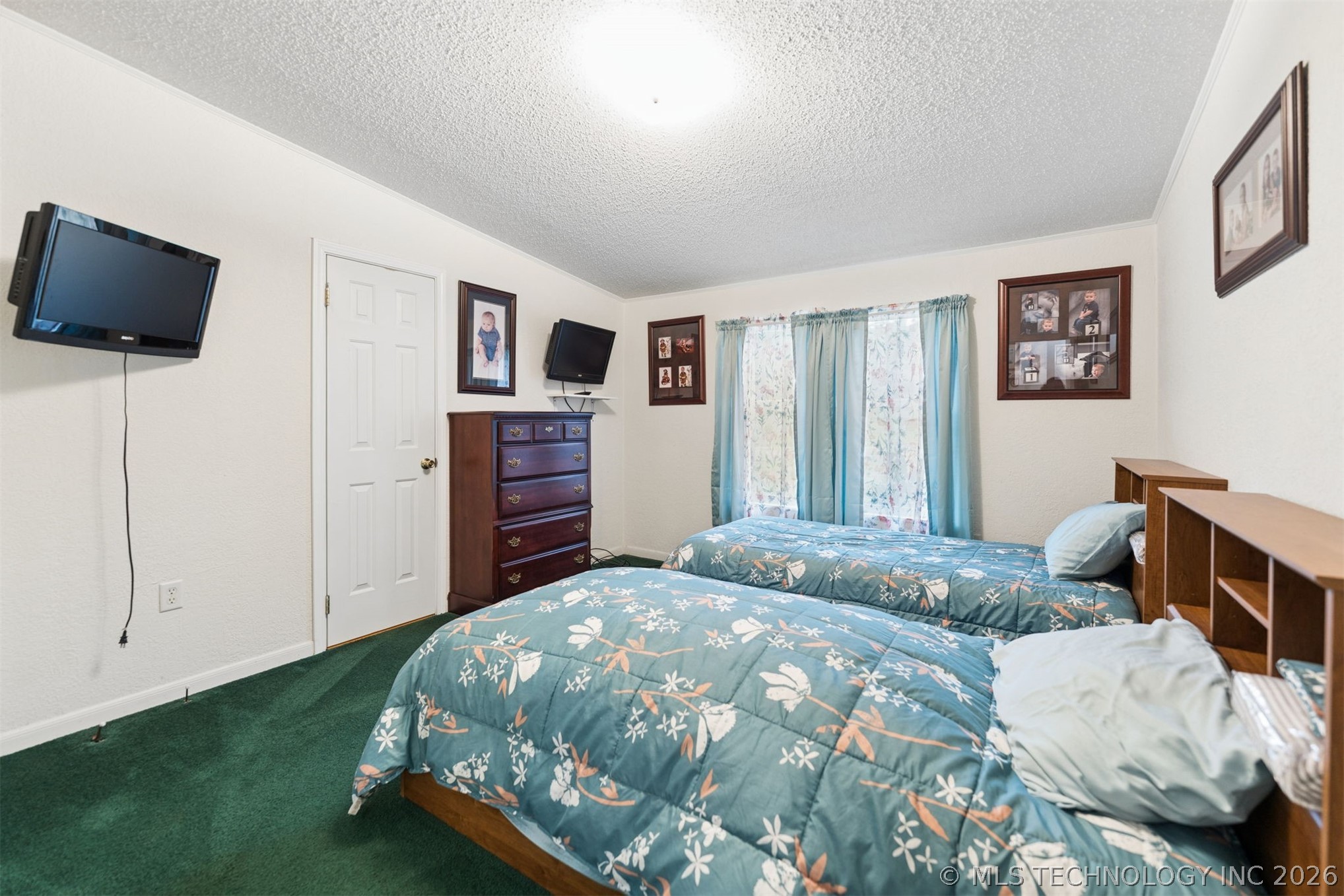 2128 E 4675 Property Photo 19
