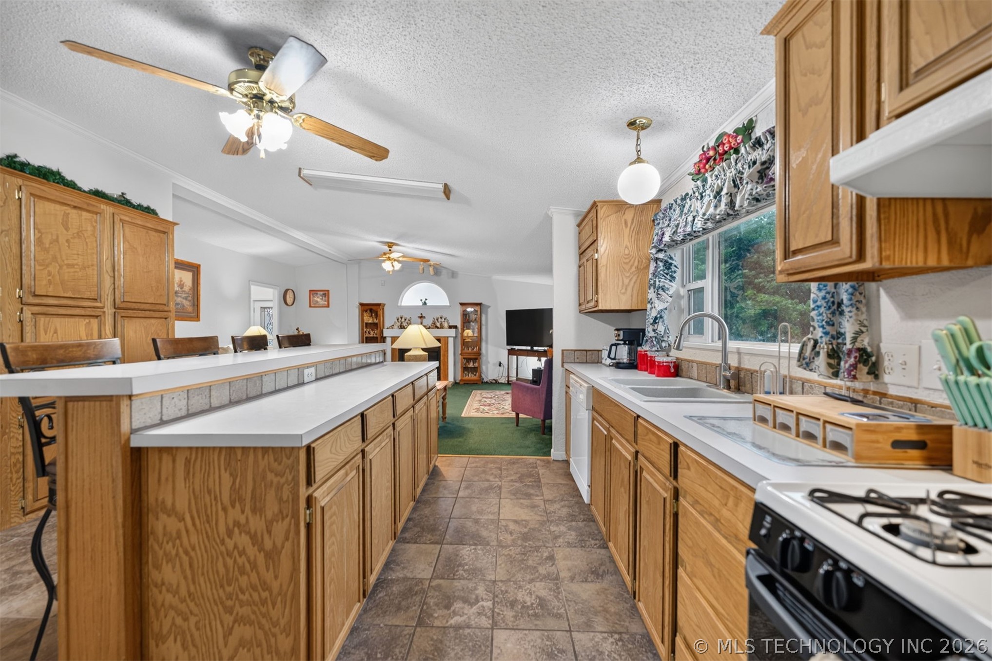 2128 E 4675 Property Photo 21