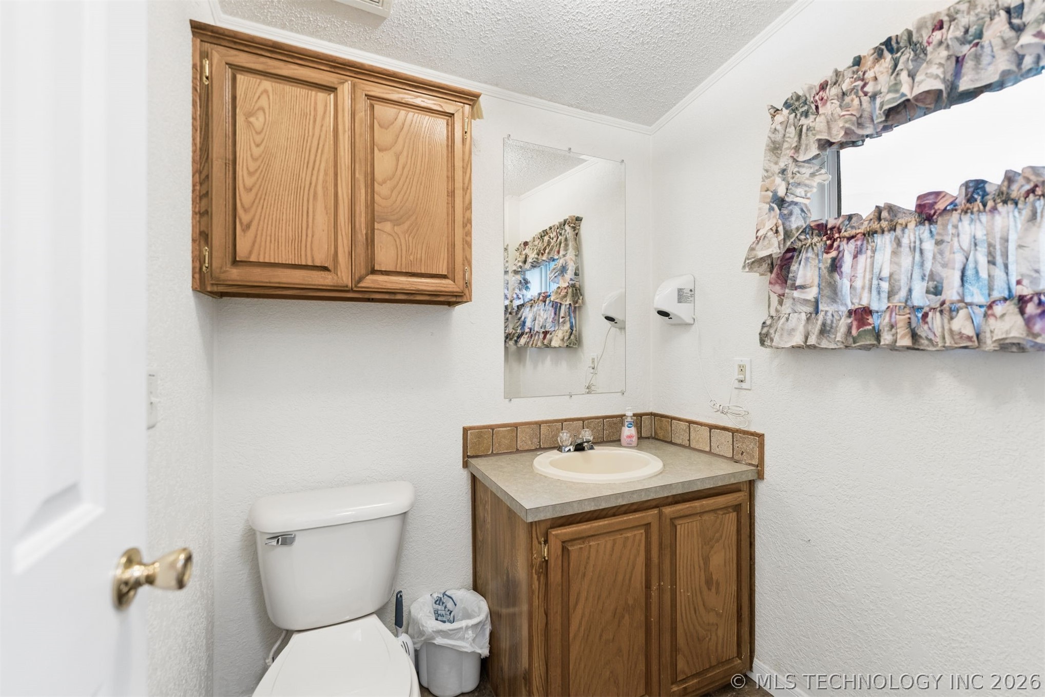 2128 E 4675 Property Photo 28