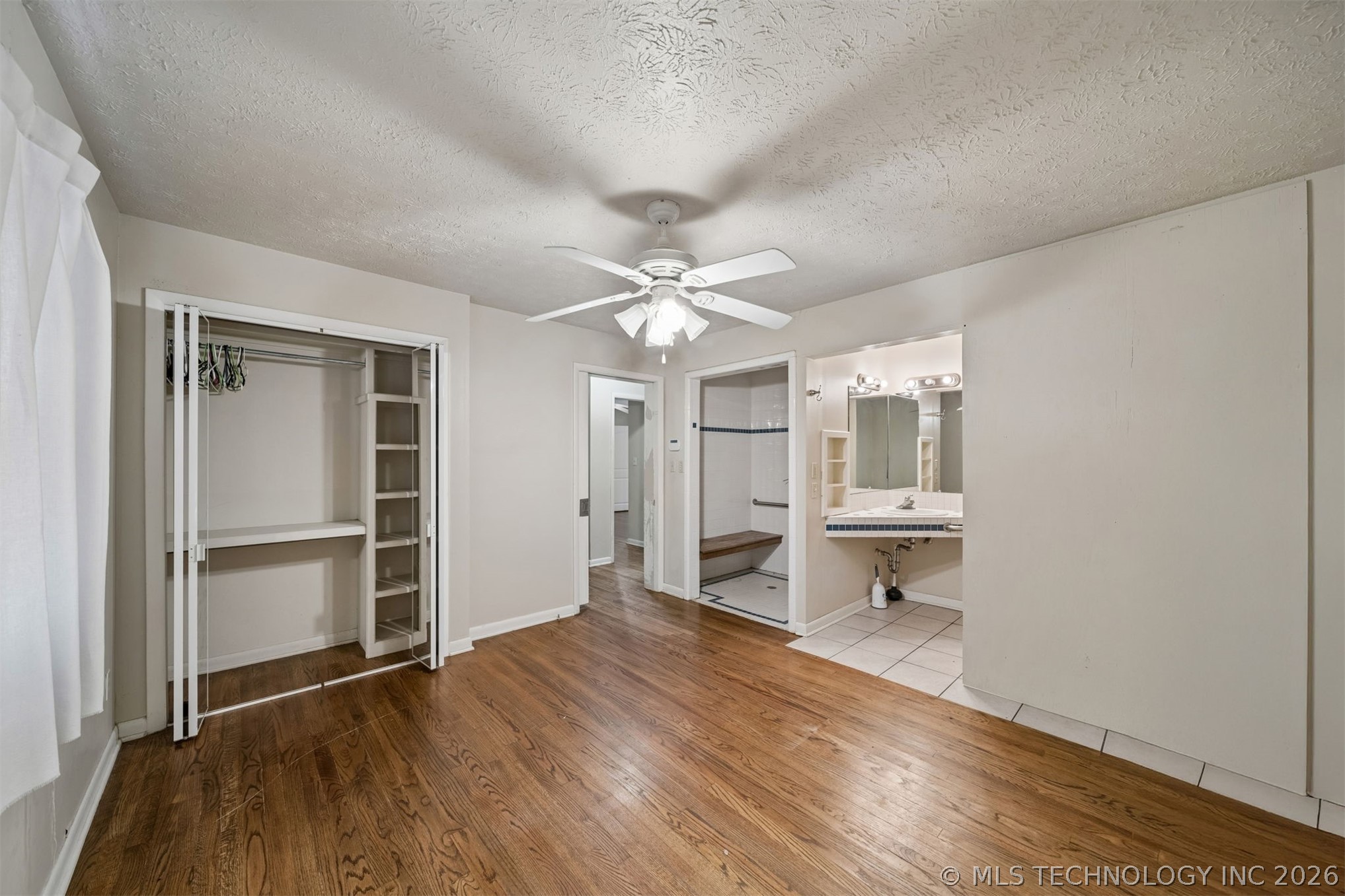306 E 16th Street Property Photo 14