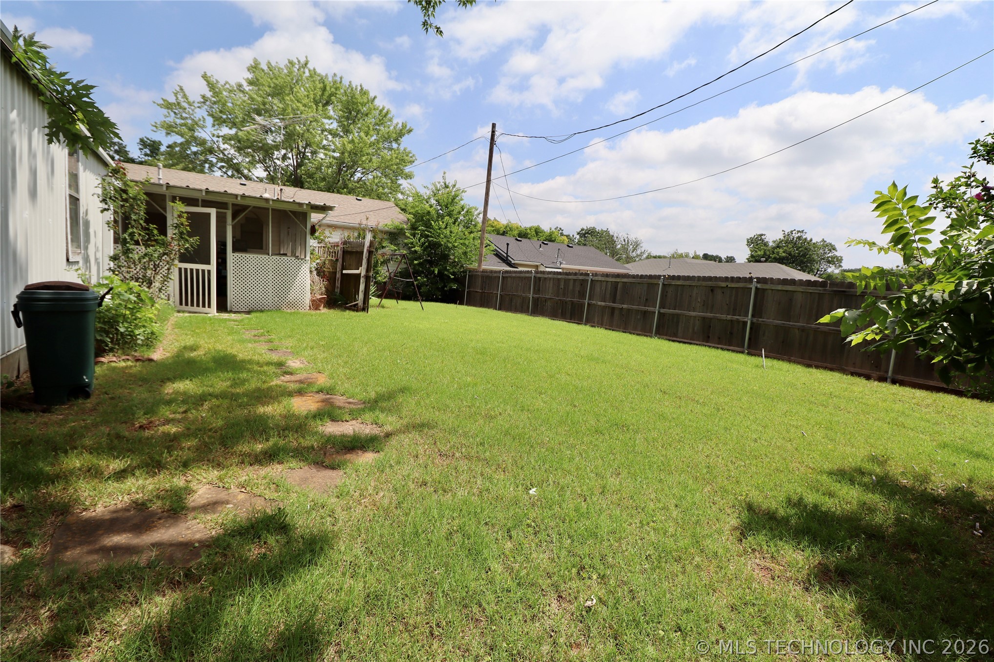 1223 Carol Drive Property Photo 16