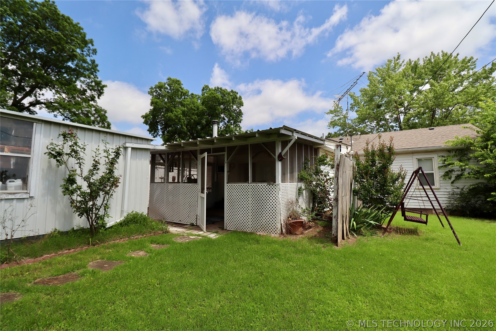 1223 Carol Drive Property Photo 18