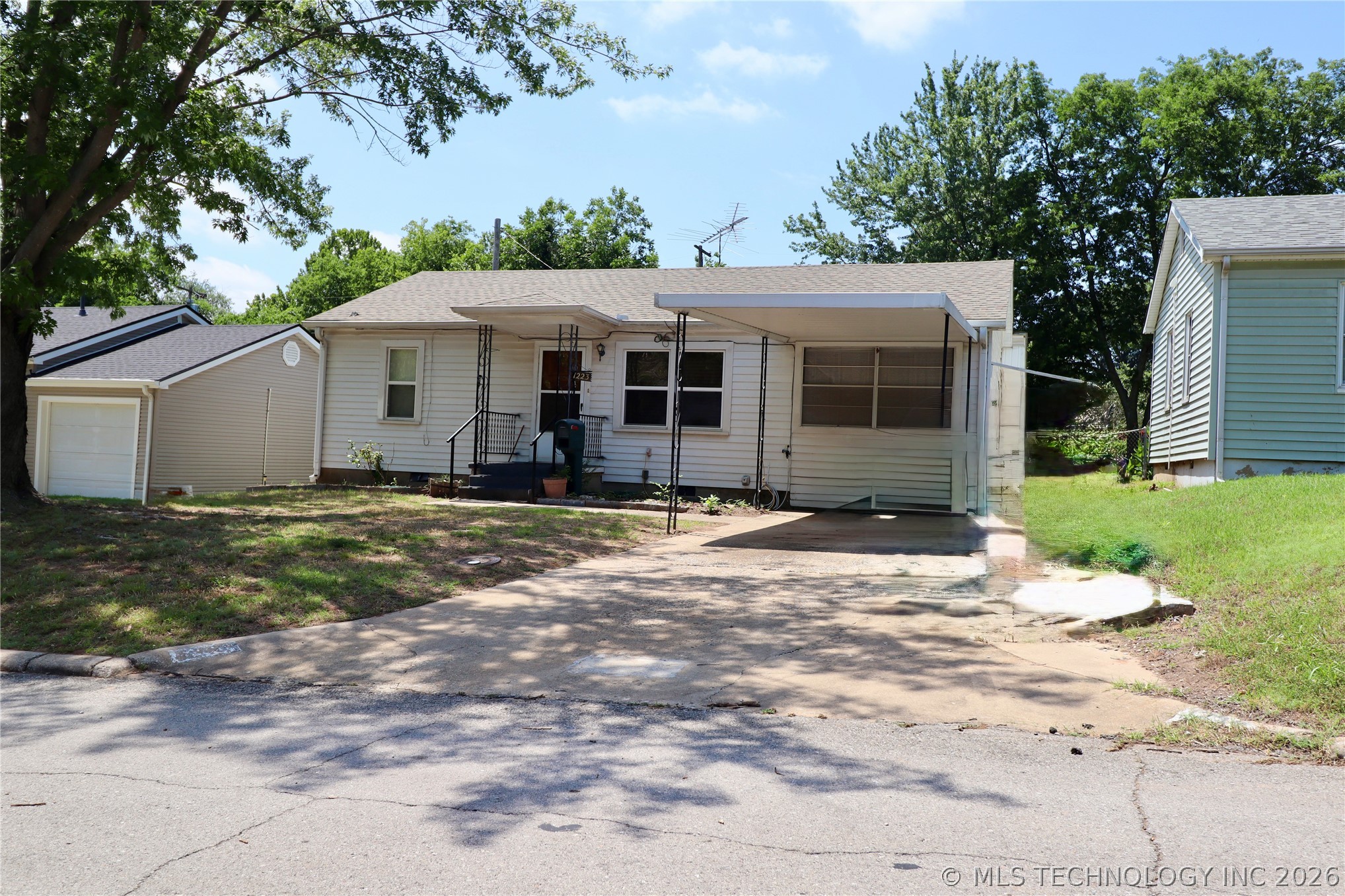 1223 Carol Drive Property Photo 34