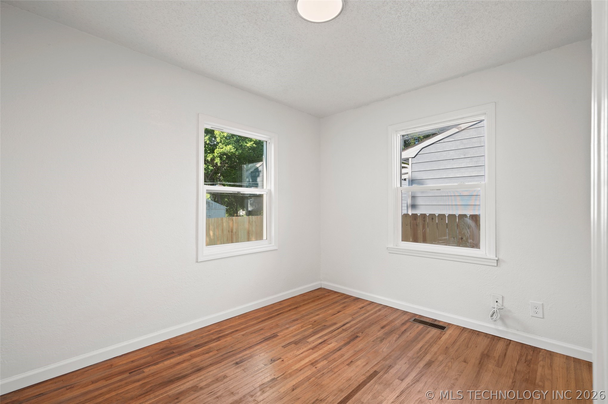 4237 E Young Place Property Photo 18
