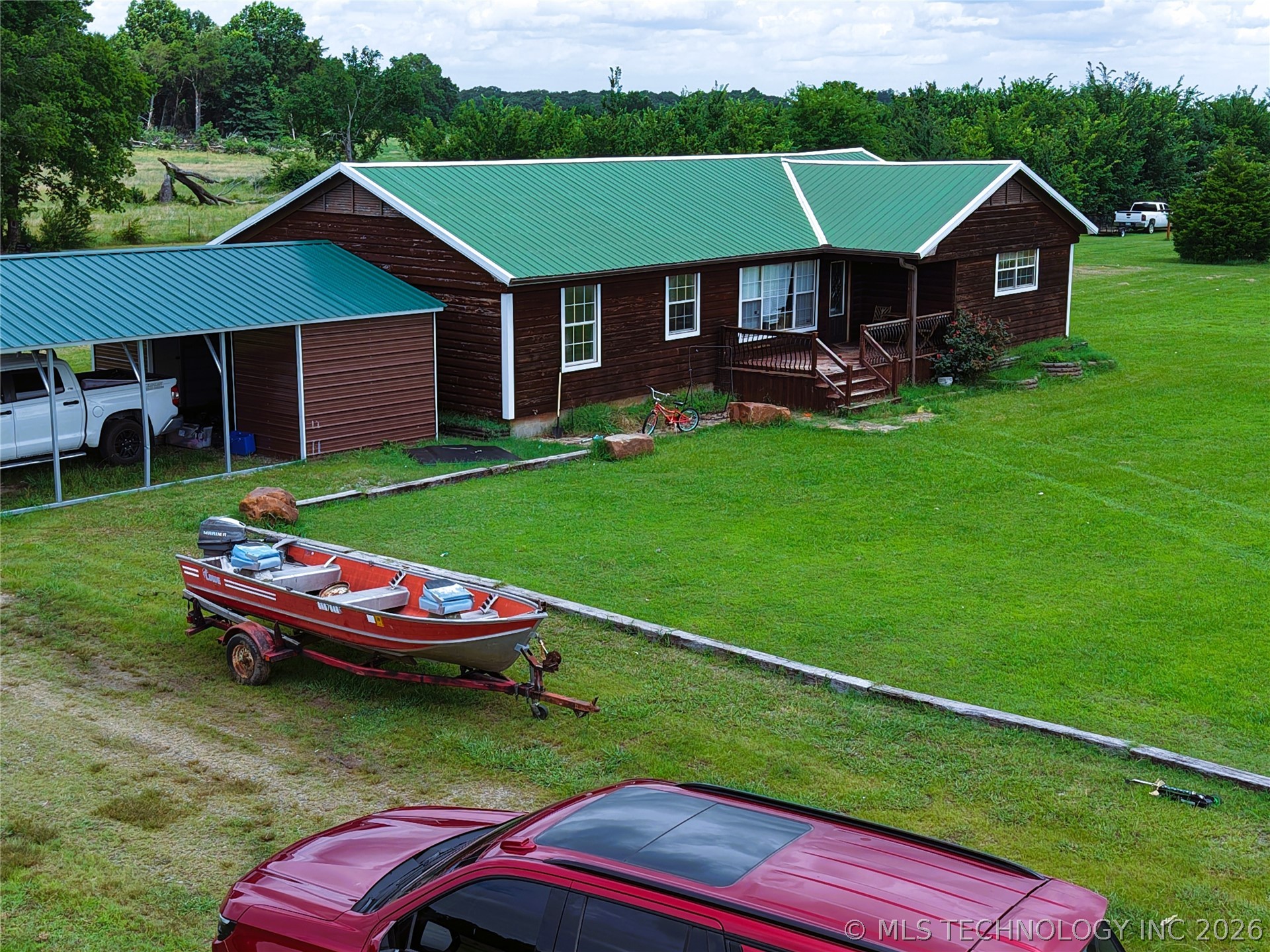 24508 Calhoun Property Photo 9