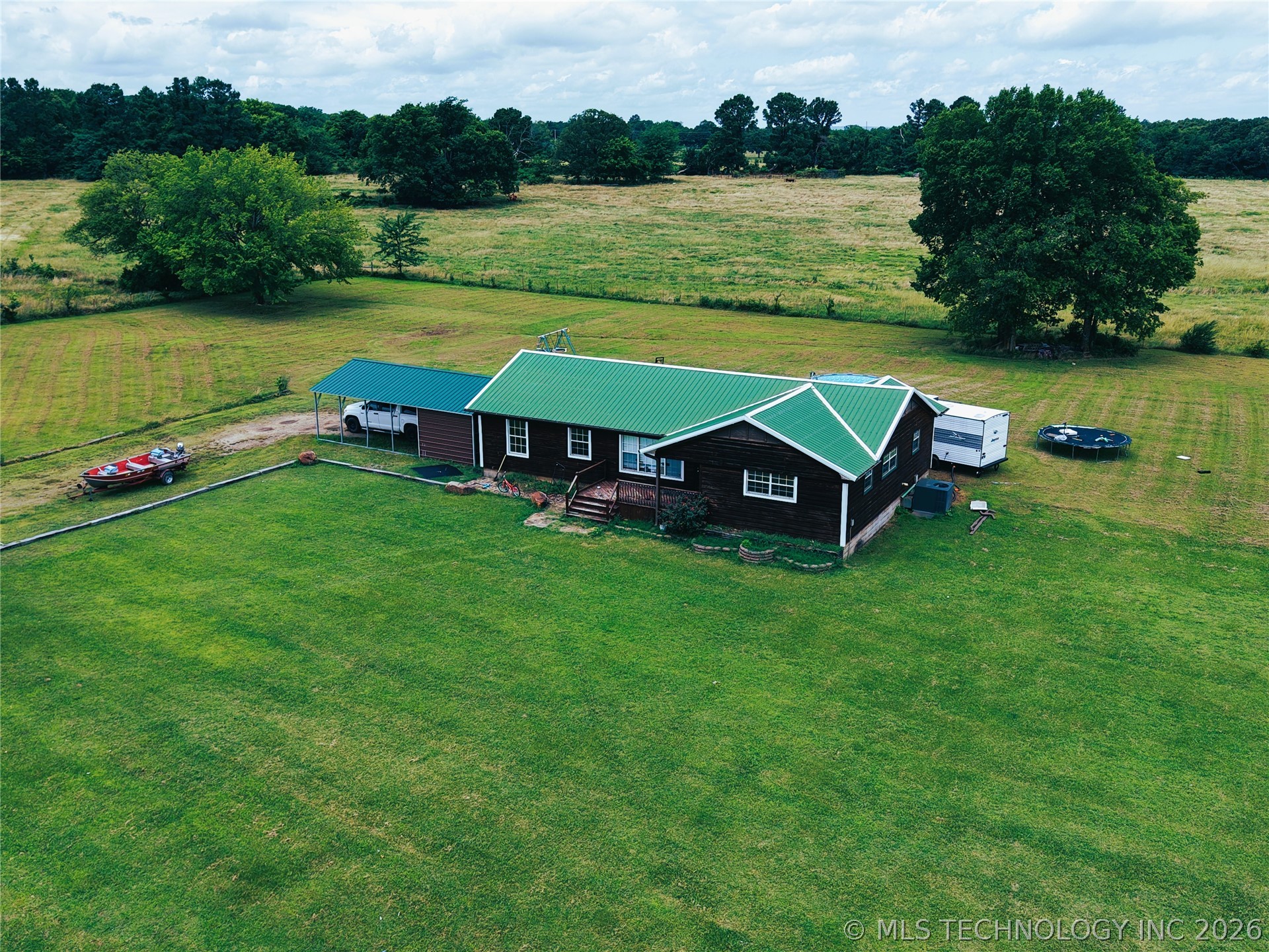 24508 Calhoun Property Photo 12