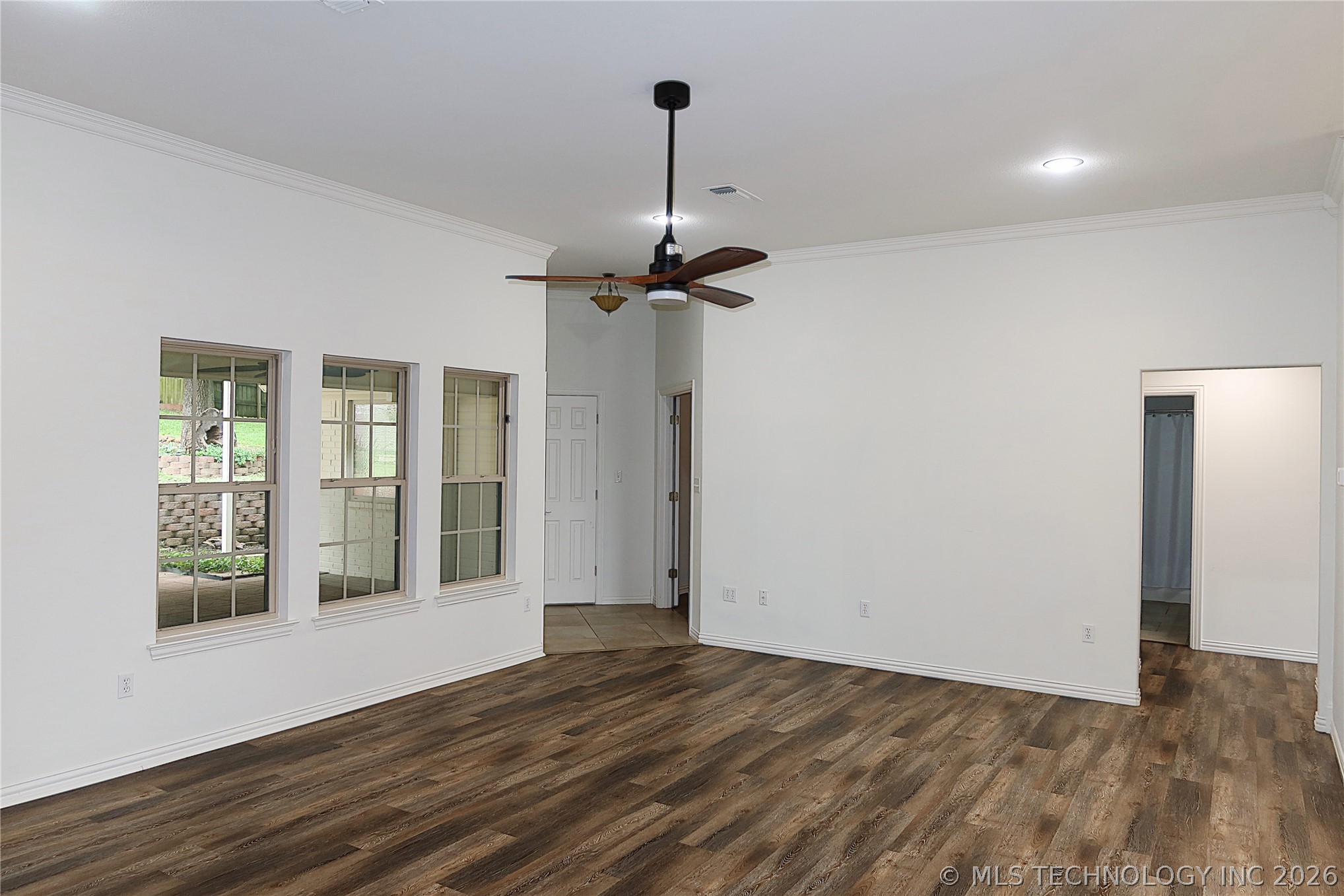2221 Shirley Property Photo 24