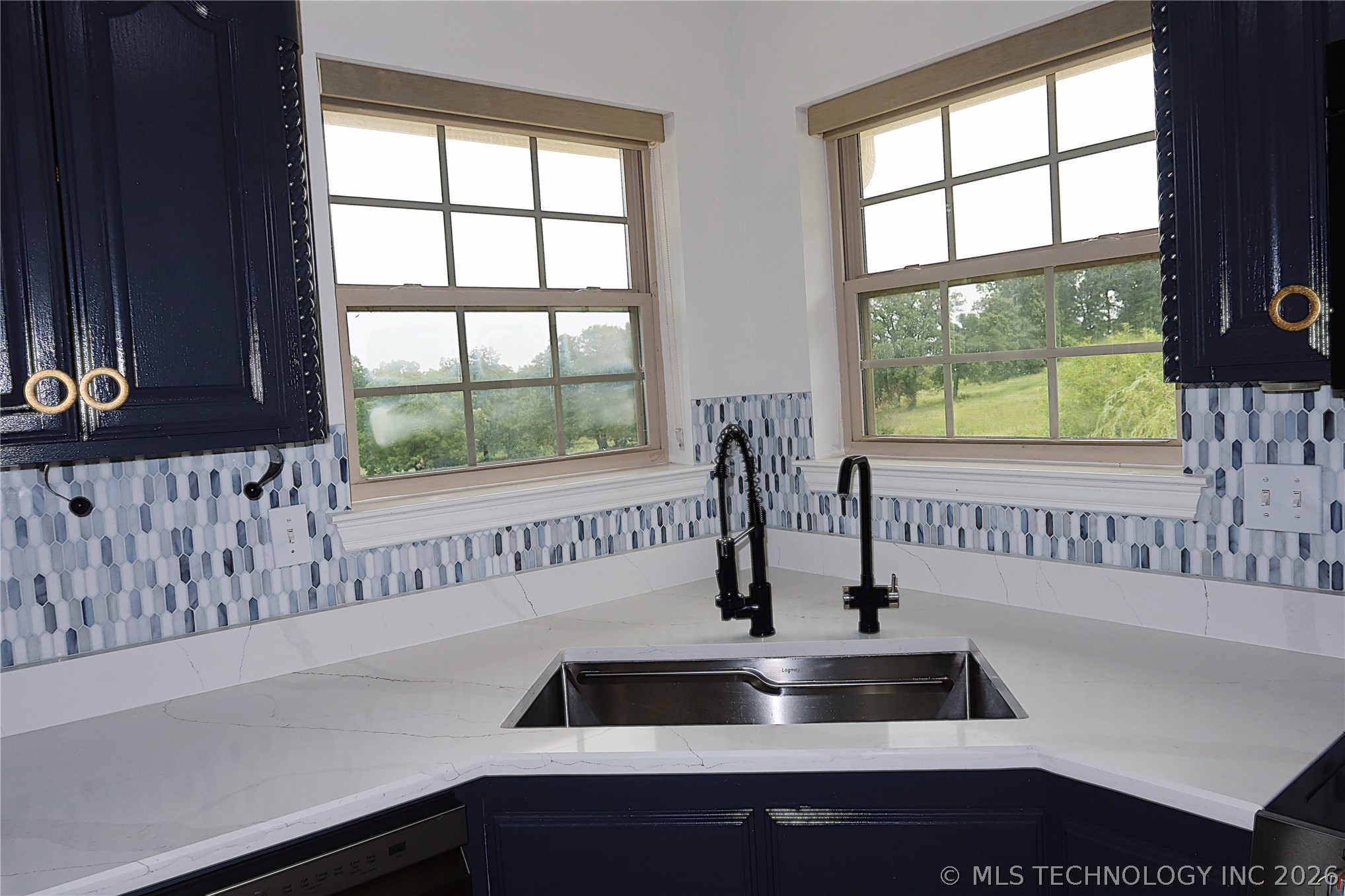 2221 Shirley Property Photo 36
