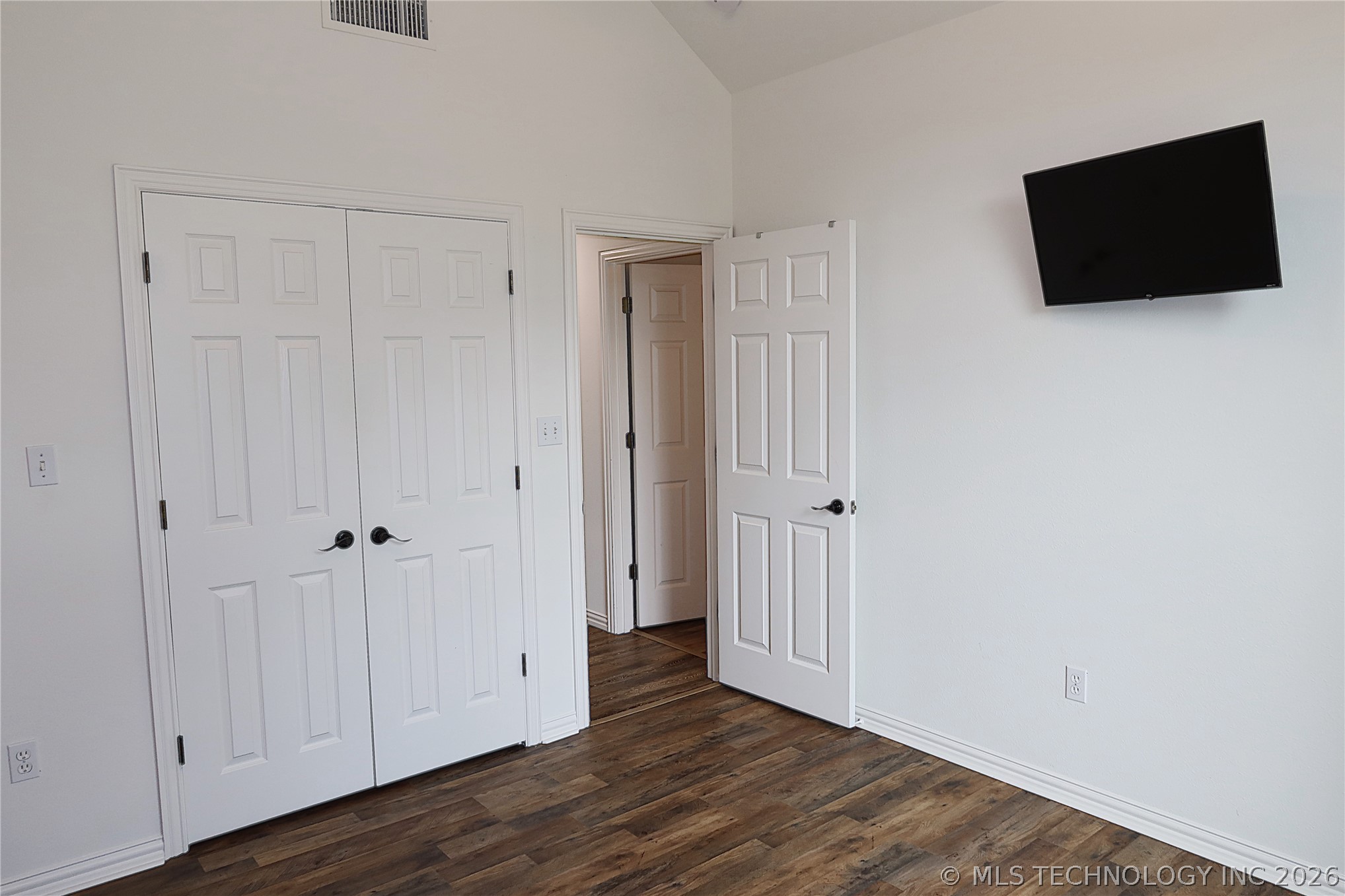 2221 Shirley Property Photo 49