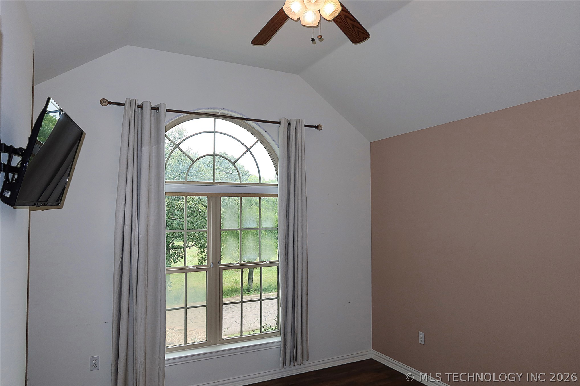 2221 Shirley Property Photo 51