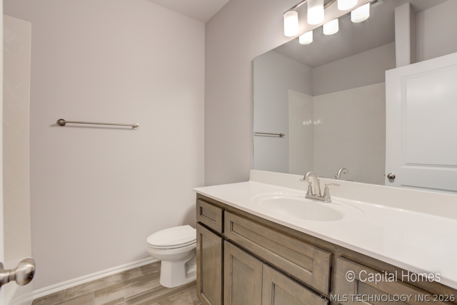 2025 W Huntsville Place Property Photo 12