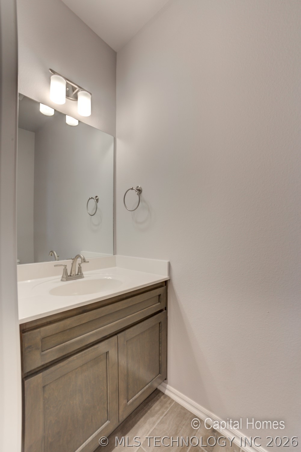 2025 W Huntsville Place Property Photo 15