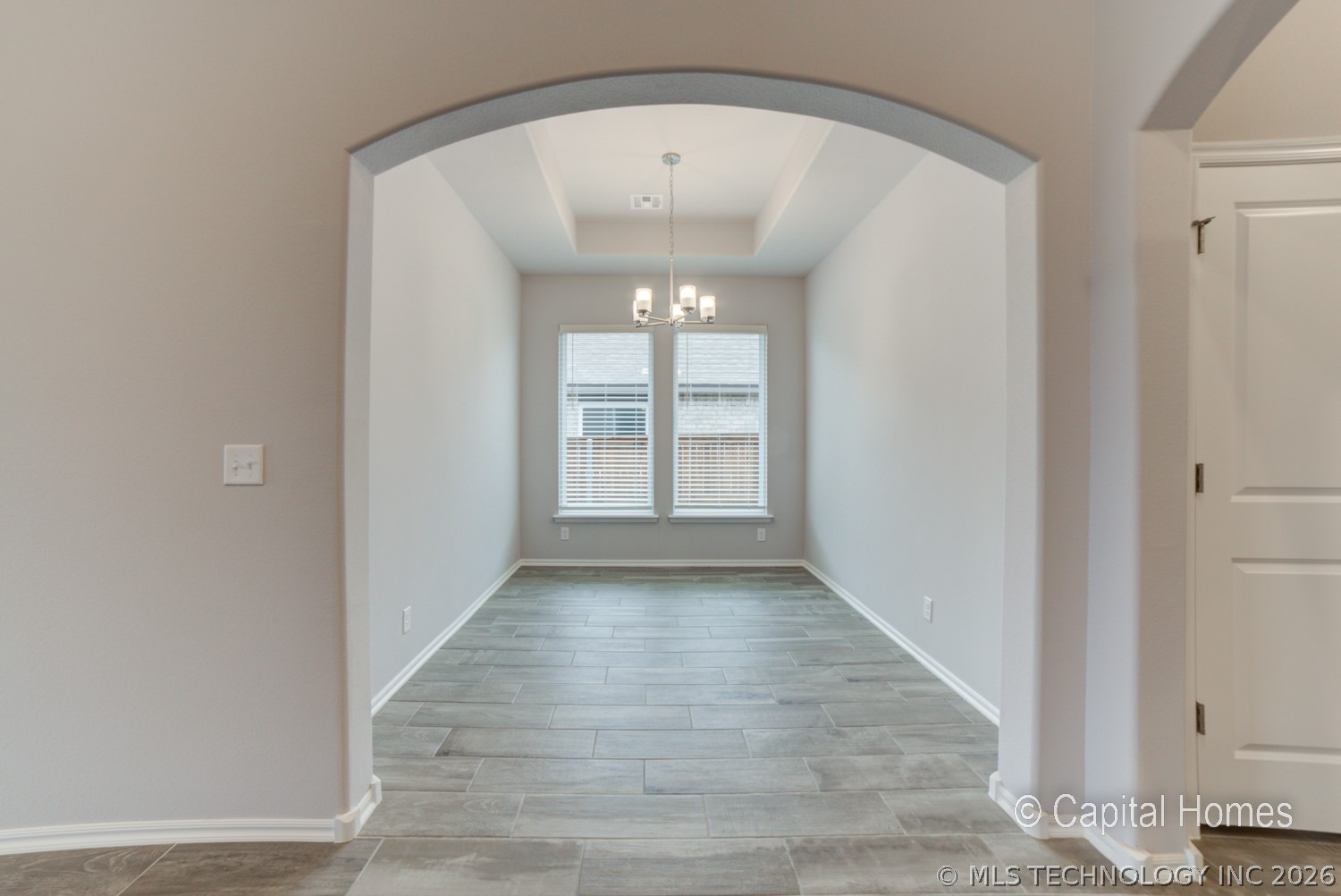 2025 W Huntsville Place Property Photo 17
