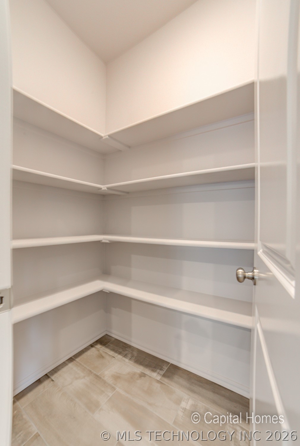 2025 W Huntsville Place Property Photo 18