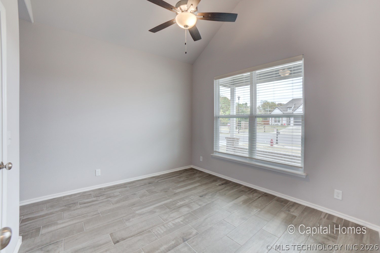 2025 W Huntsville Place Property Photo 22