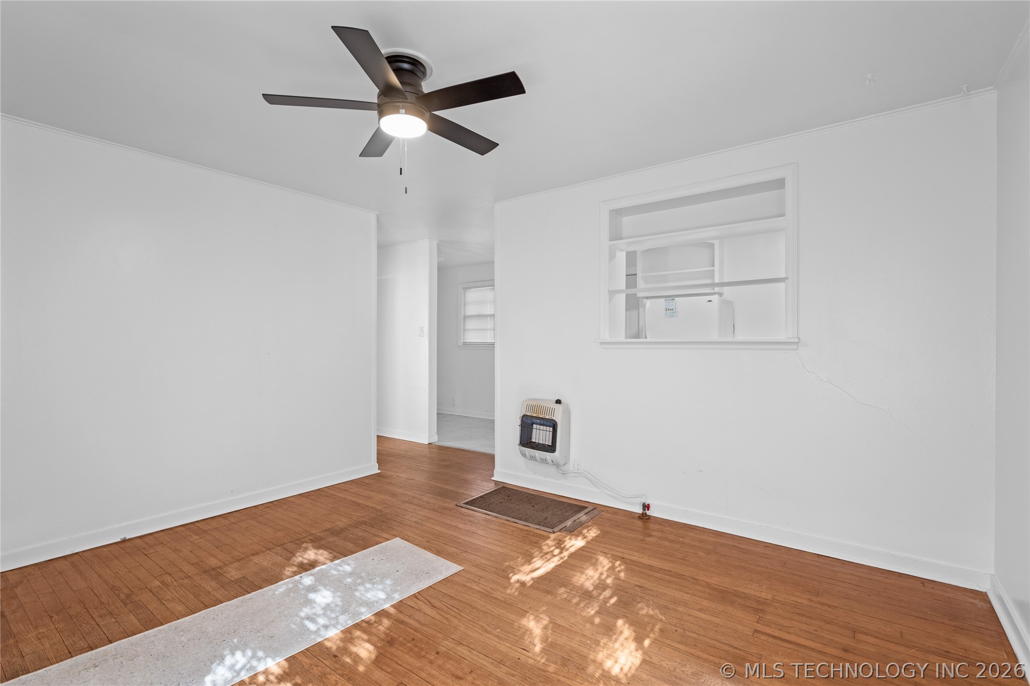 303 10th Nw Property Photo 15