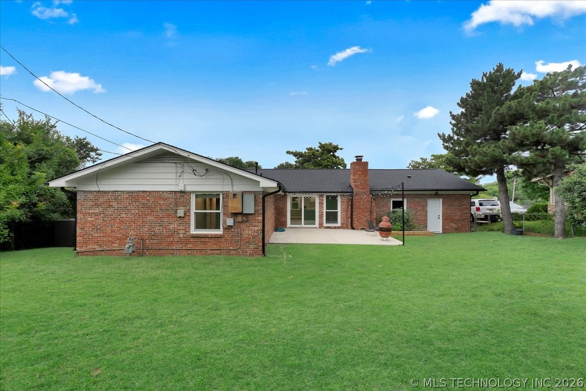4111 S Sandusky Avenue Property Photo 5