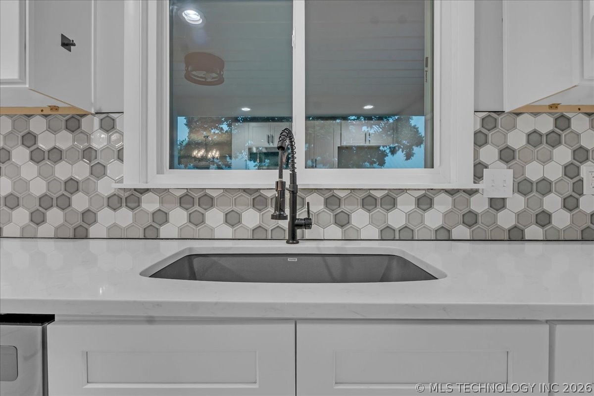 4111 S Sandusky Avenue Property Photo 12