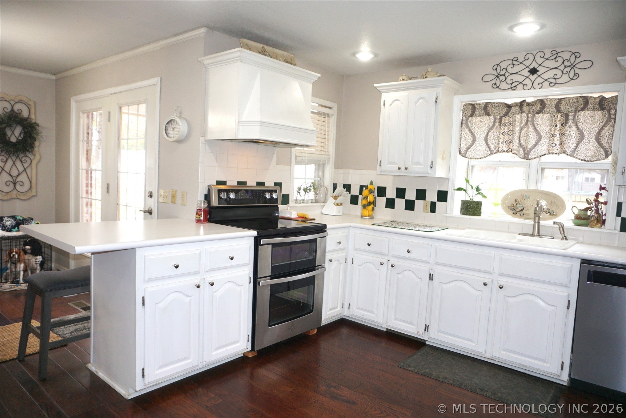 906 N 14 Street Property Photo 9