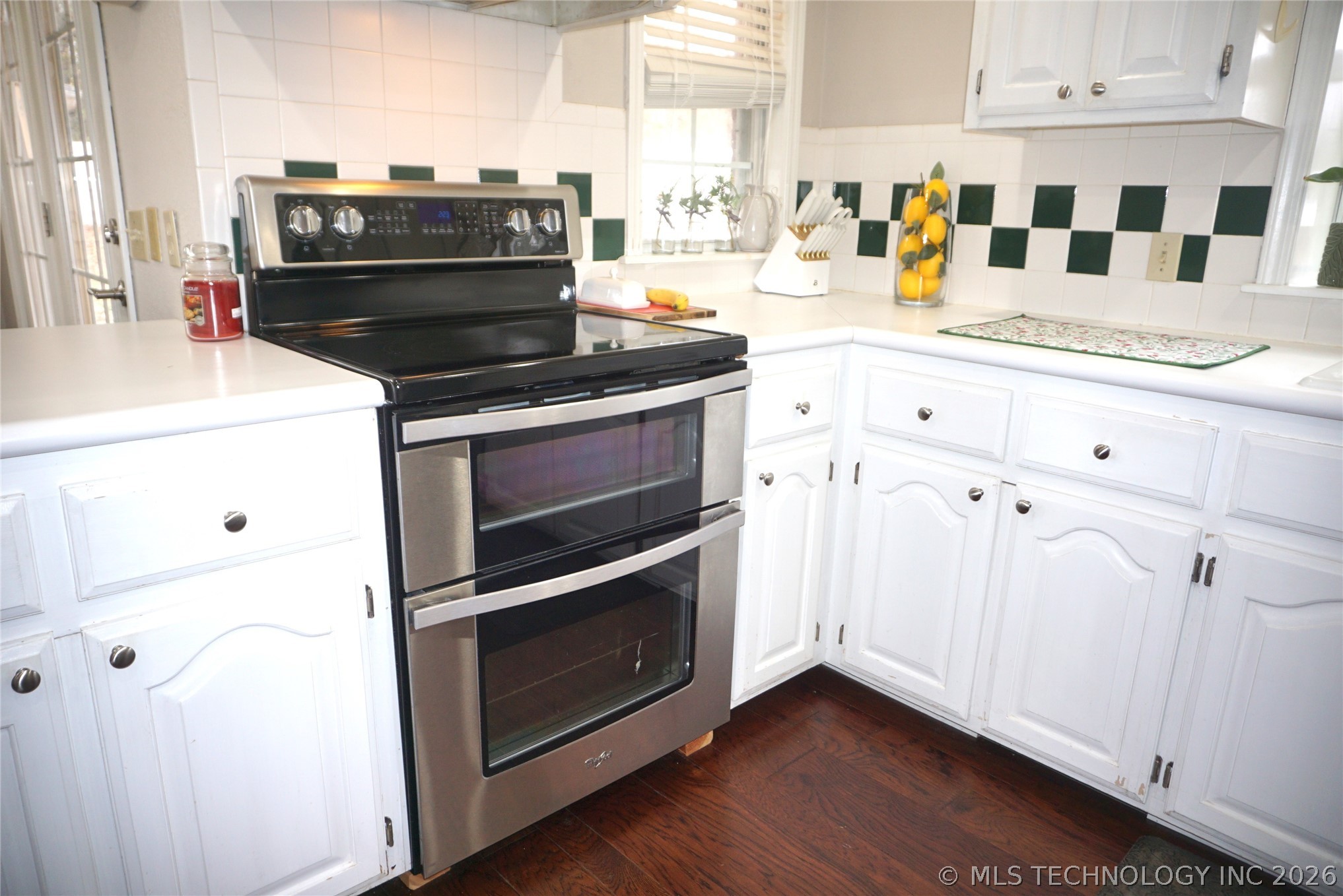 906 N 14 Street Property Photo 11