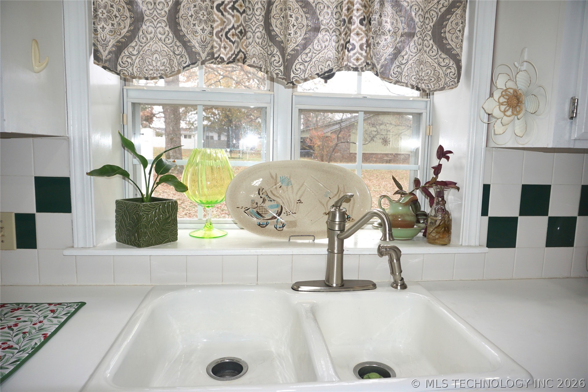 906 N 14 Street Property Photo 13