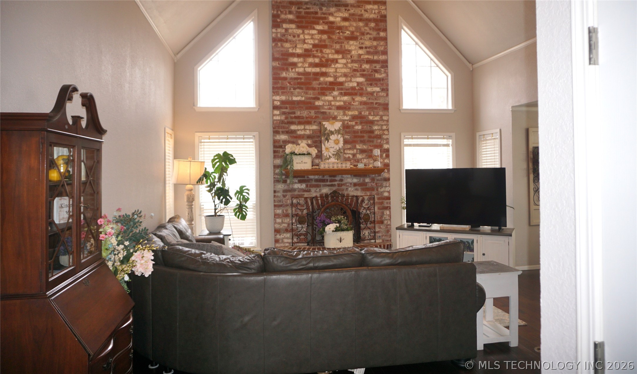 906 N 14 Street Property Photo 28