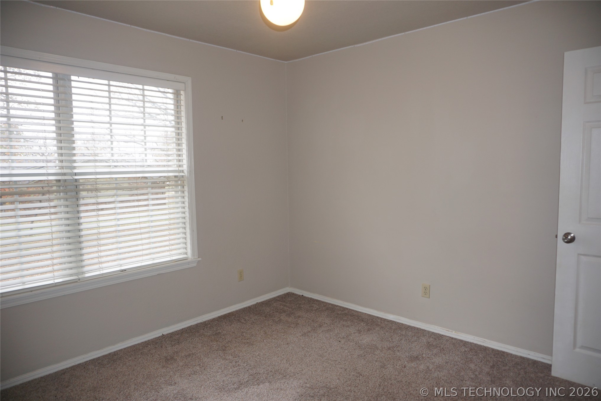 906 N 14 Street Property Photo 44