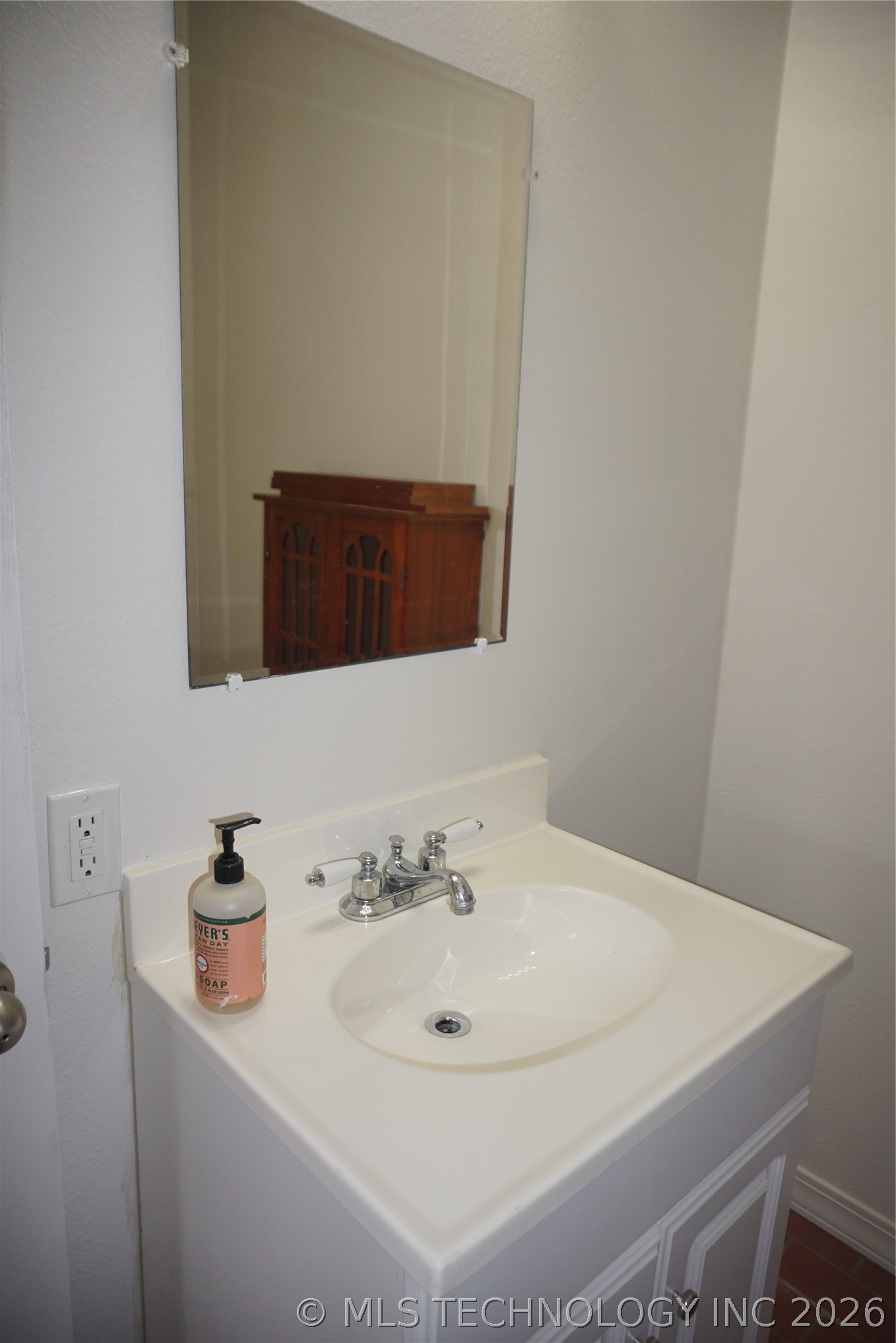 906 N 14 Street Property Photo 49