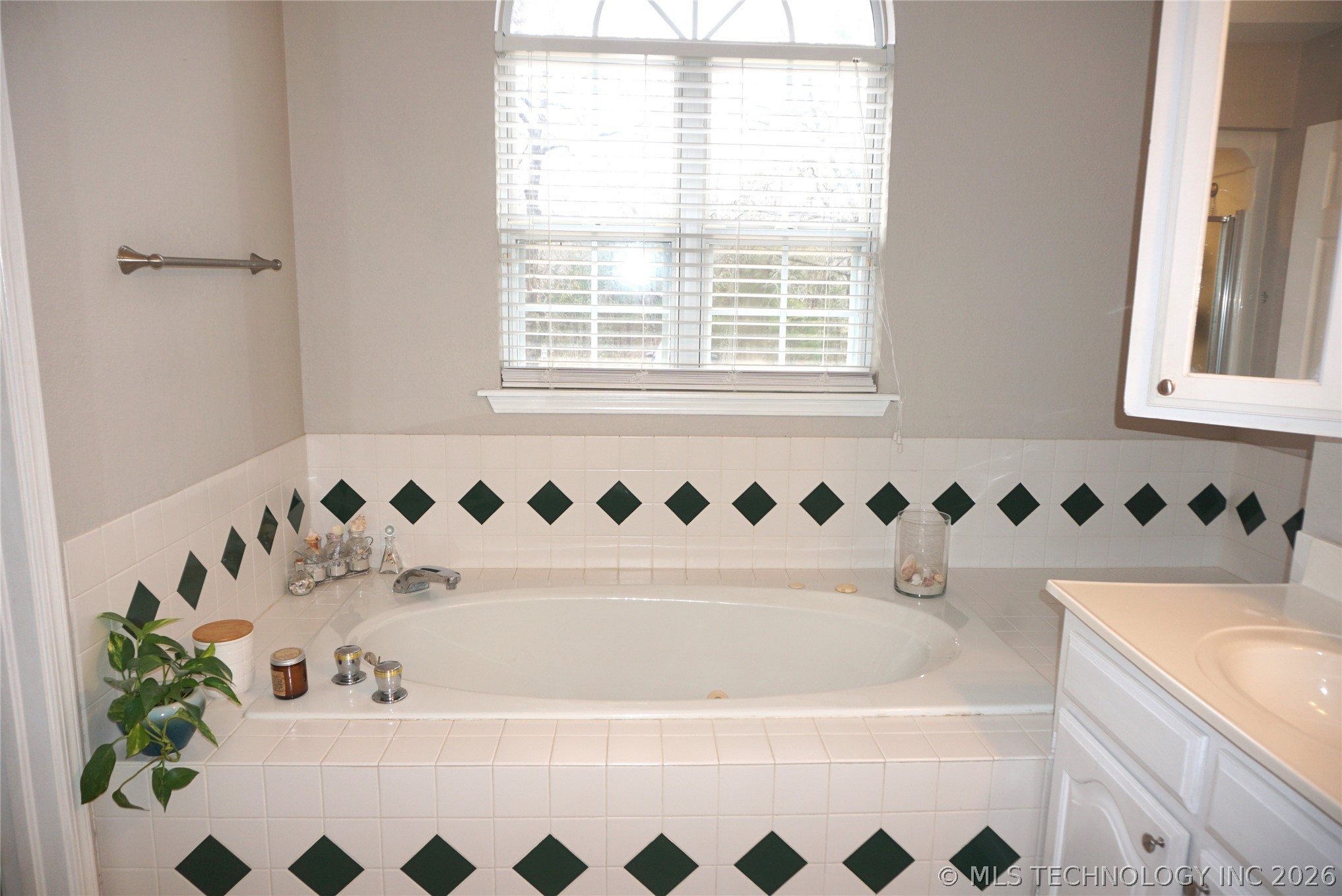 906 N 14 Street Property Photo 51