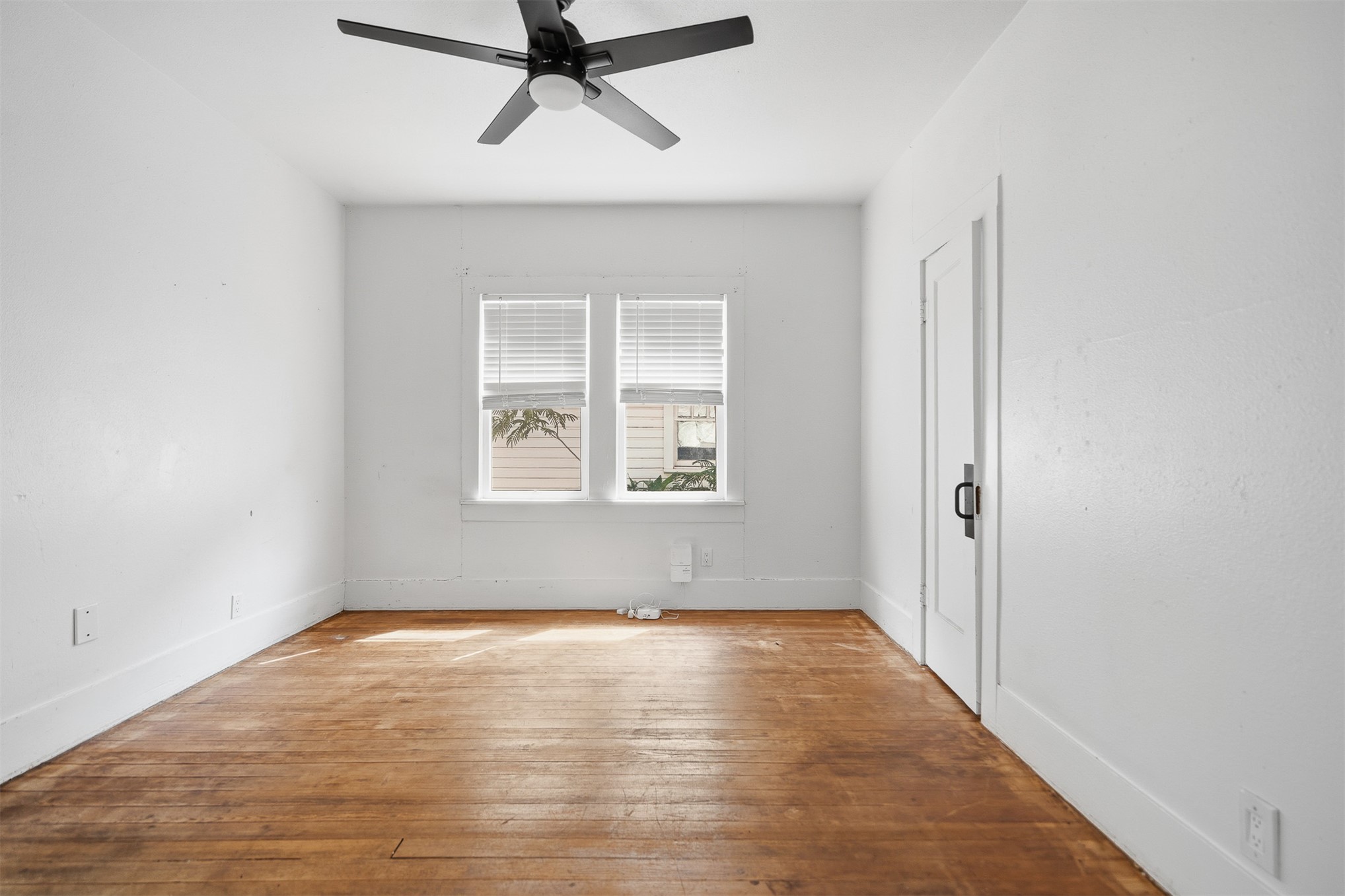 420 B Nw Property Photo 11