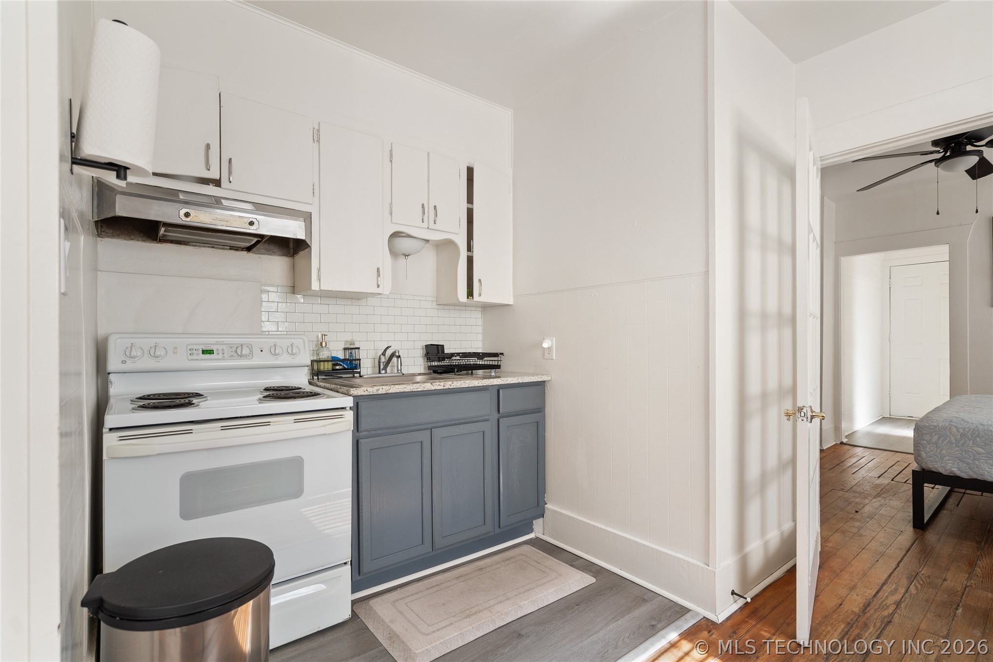 420 B Nw Property Photo 16