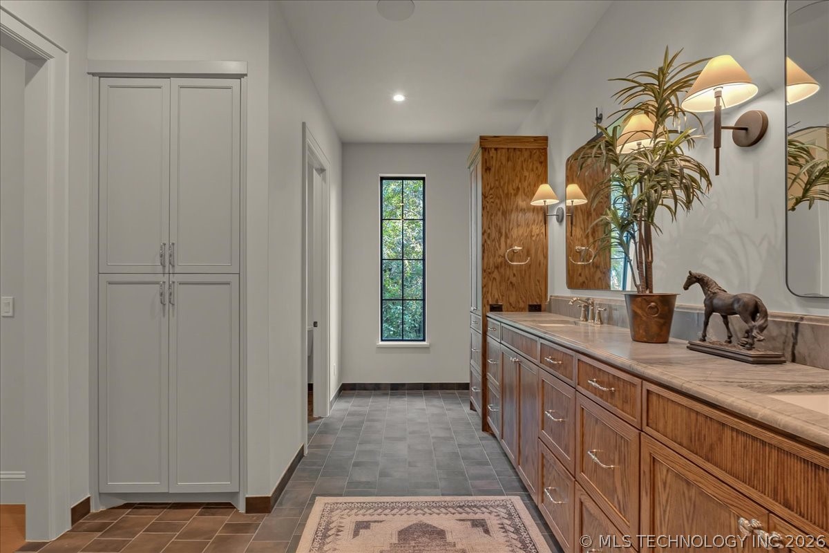 14075 S Date Street Property Photo 52