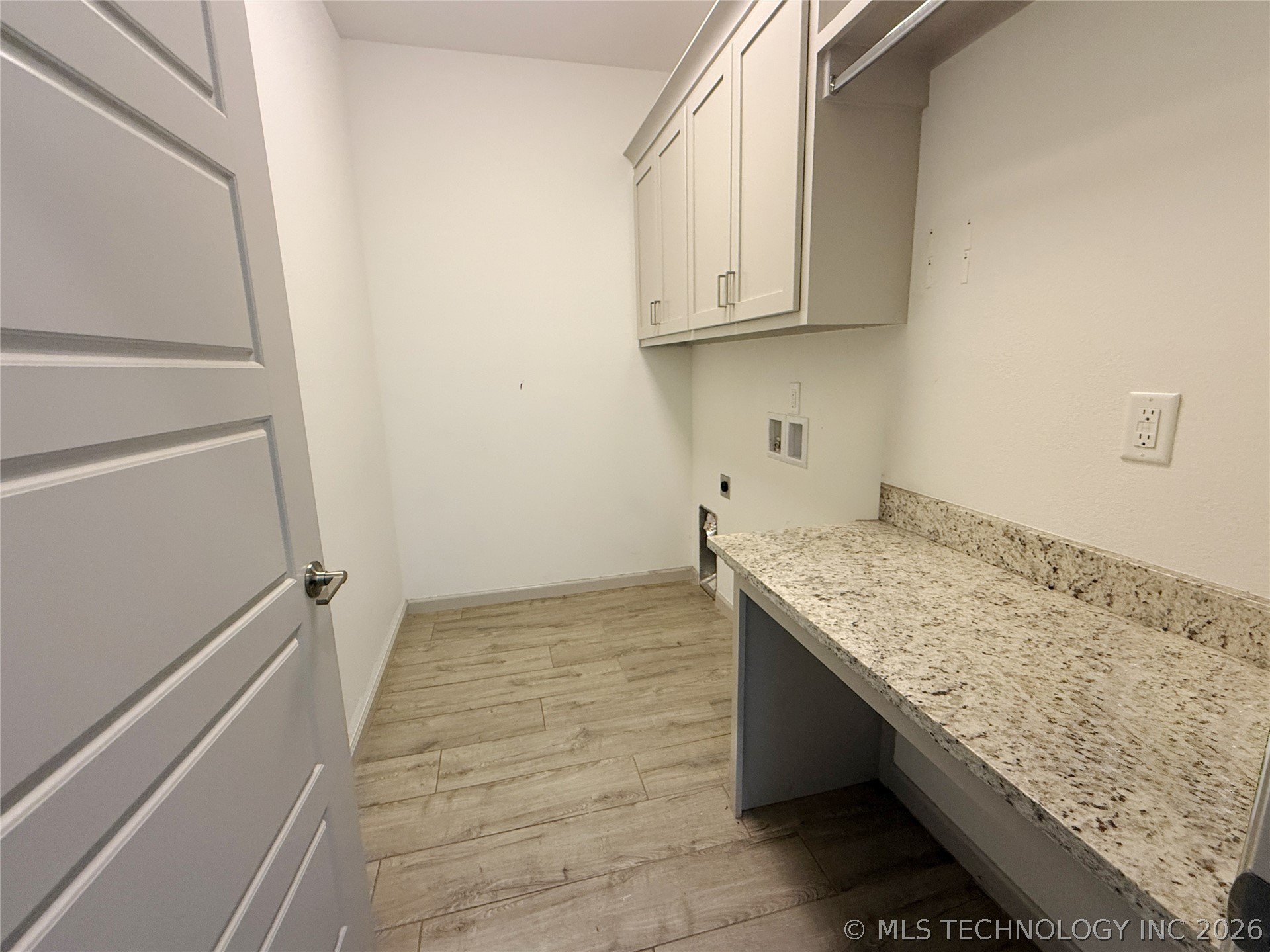 14412 S Toledo Avenue Property Photo 11