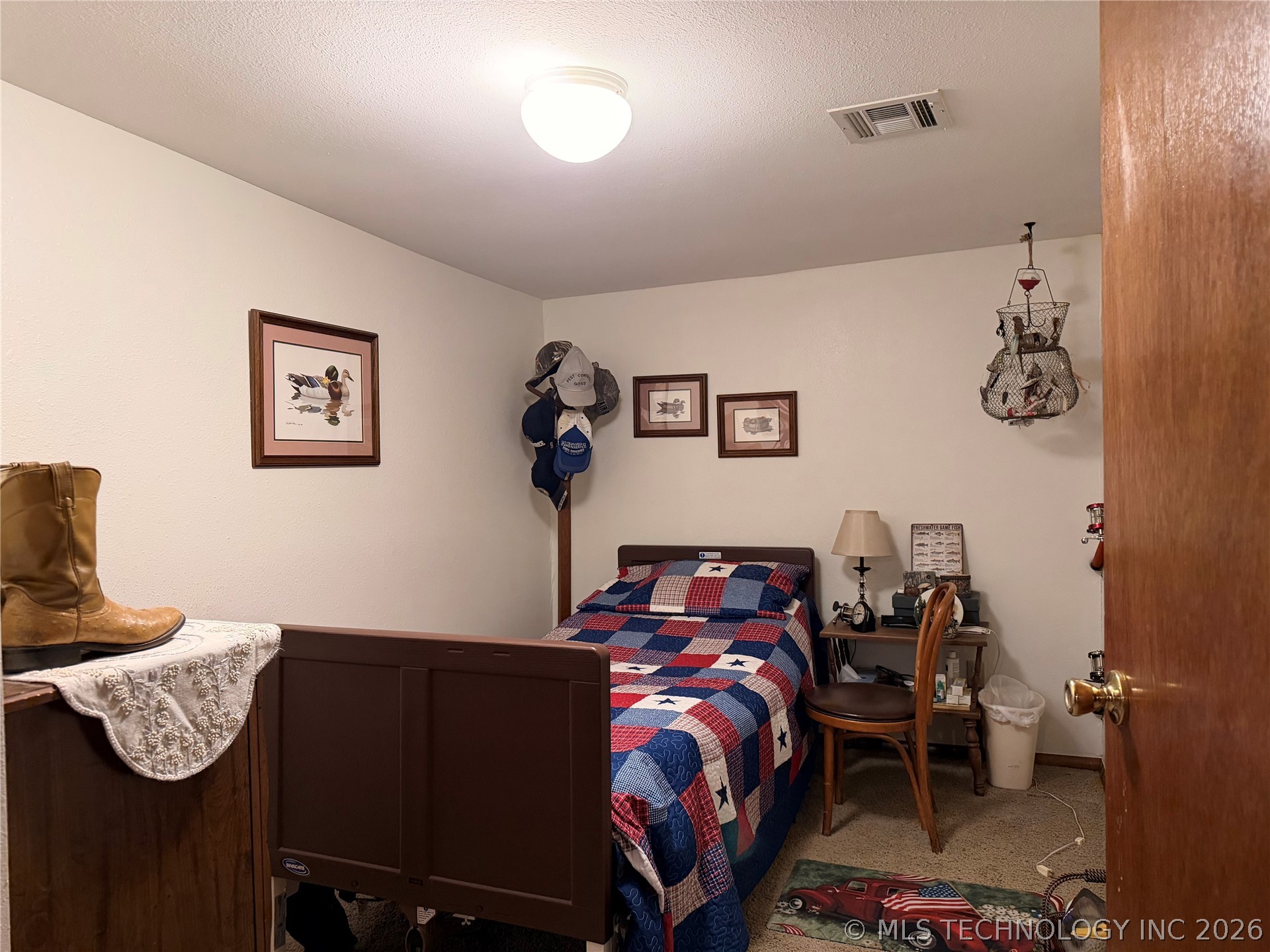 5430 S 25th Street Property Photo 18
