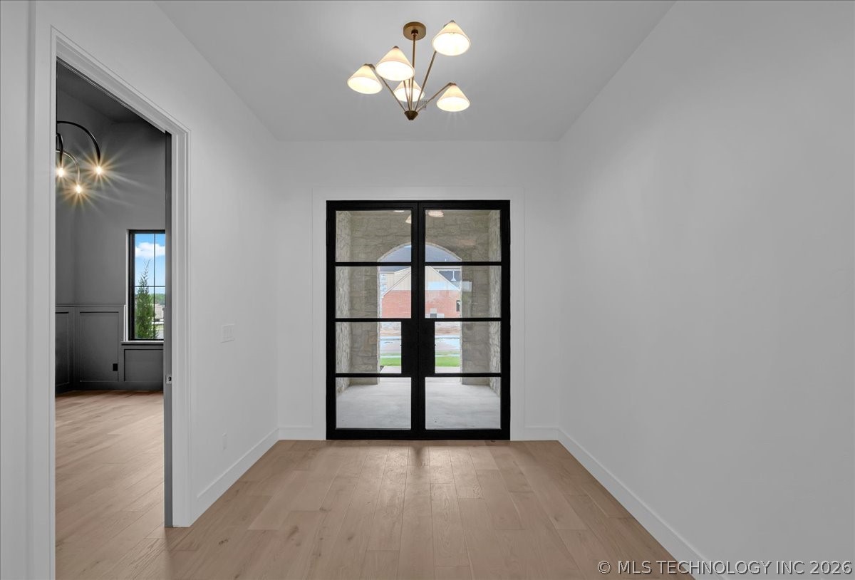 13828 S Date Street Property Photo 12