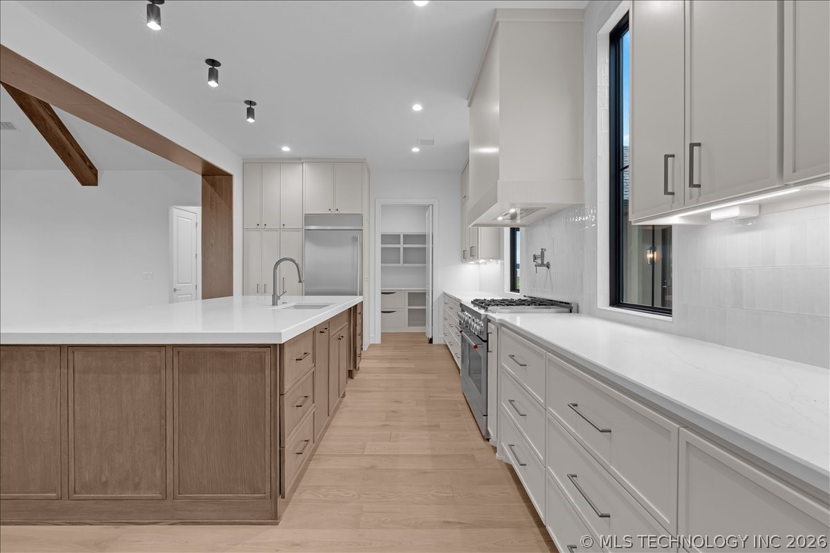 13828 S Date Street Property Photo 29