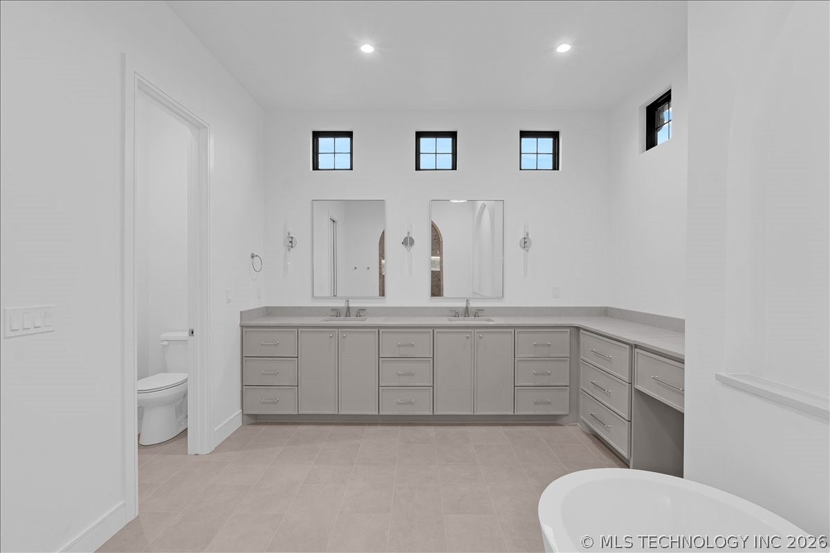13828 S Date Street Property Photo 46