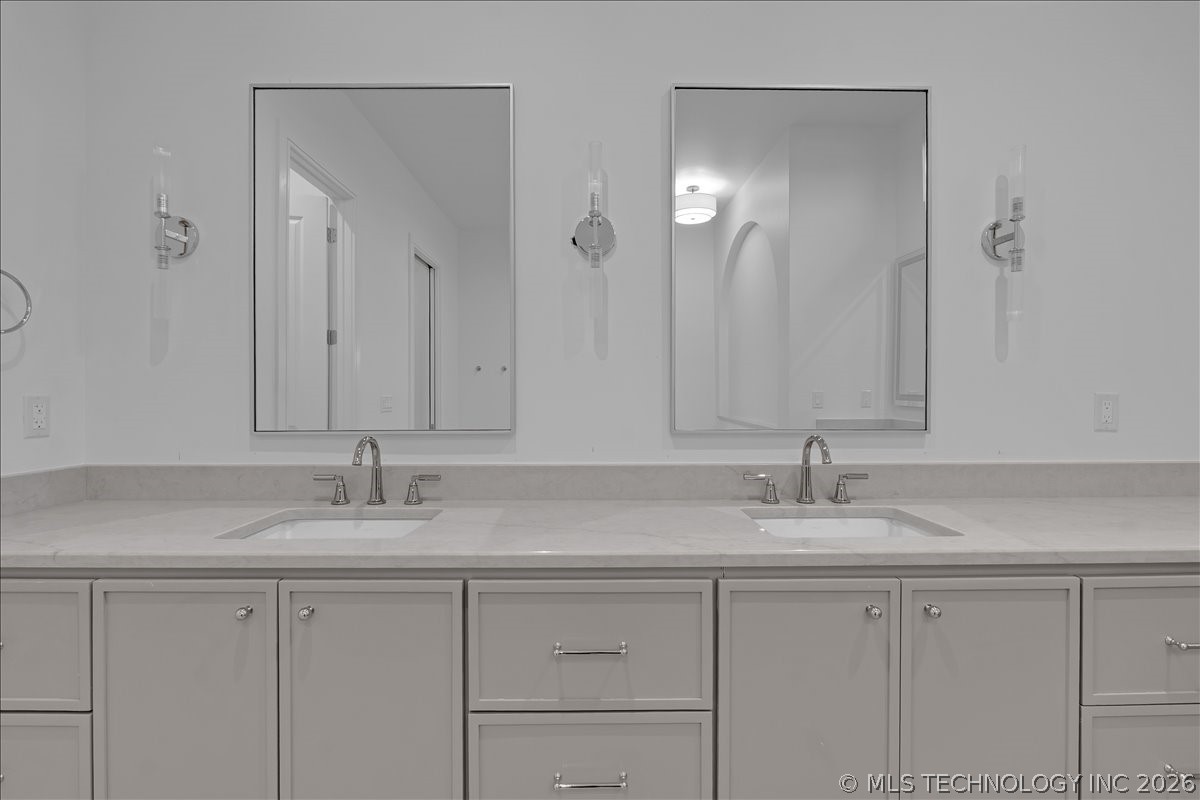 13828 S Date Street Property Photo 48