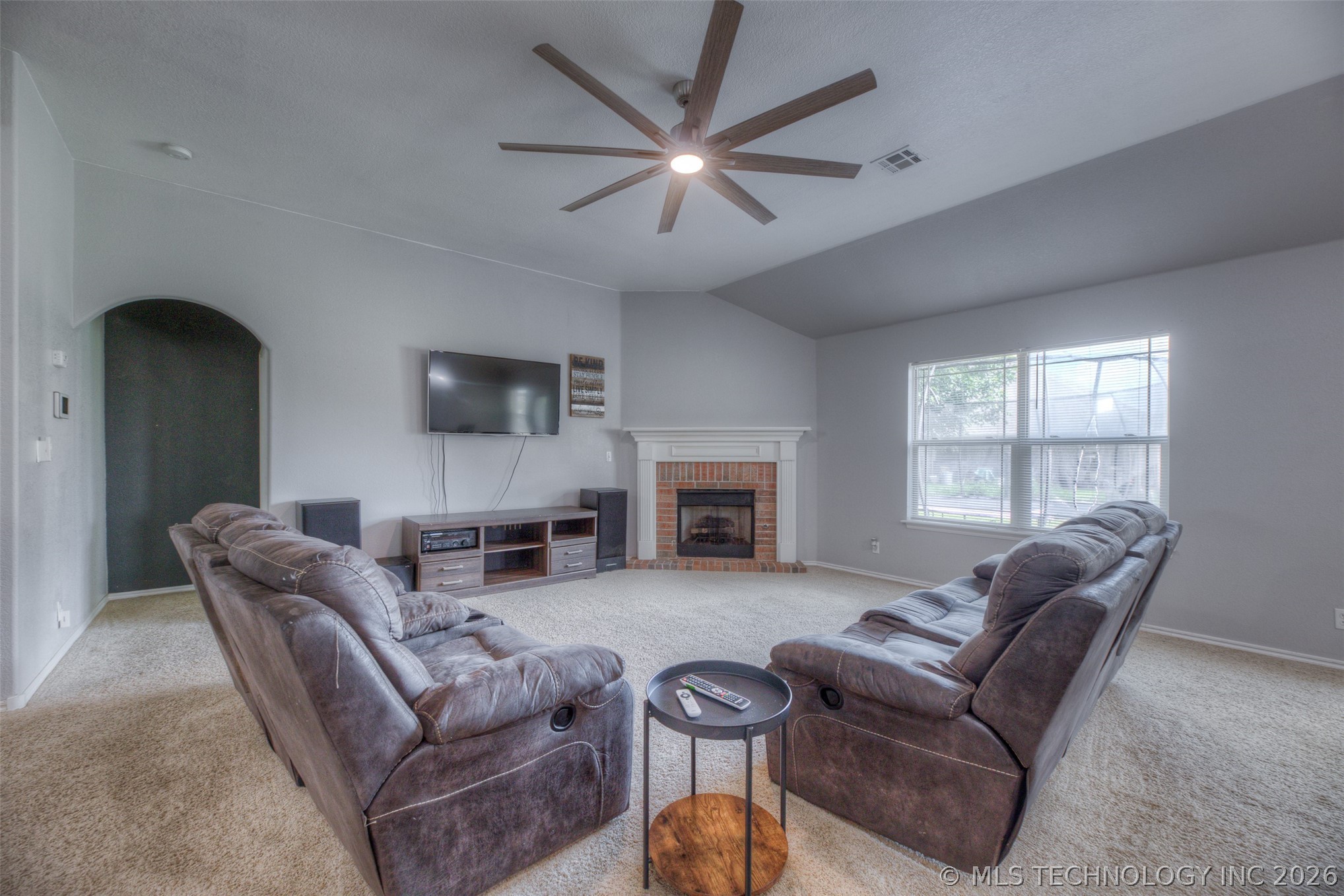 3318 E Fairmont Place Property Photo 5