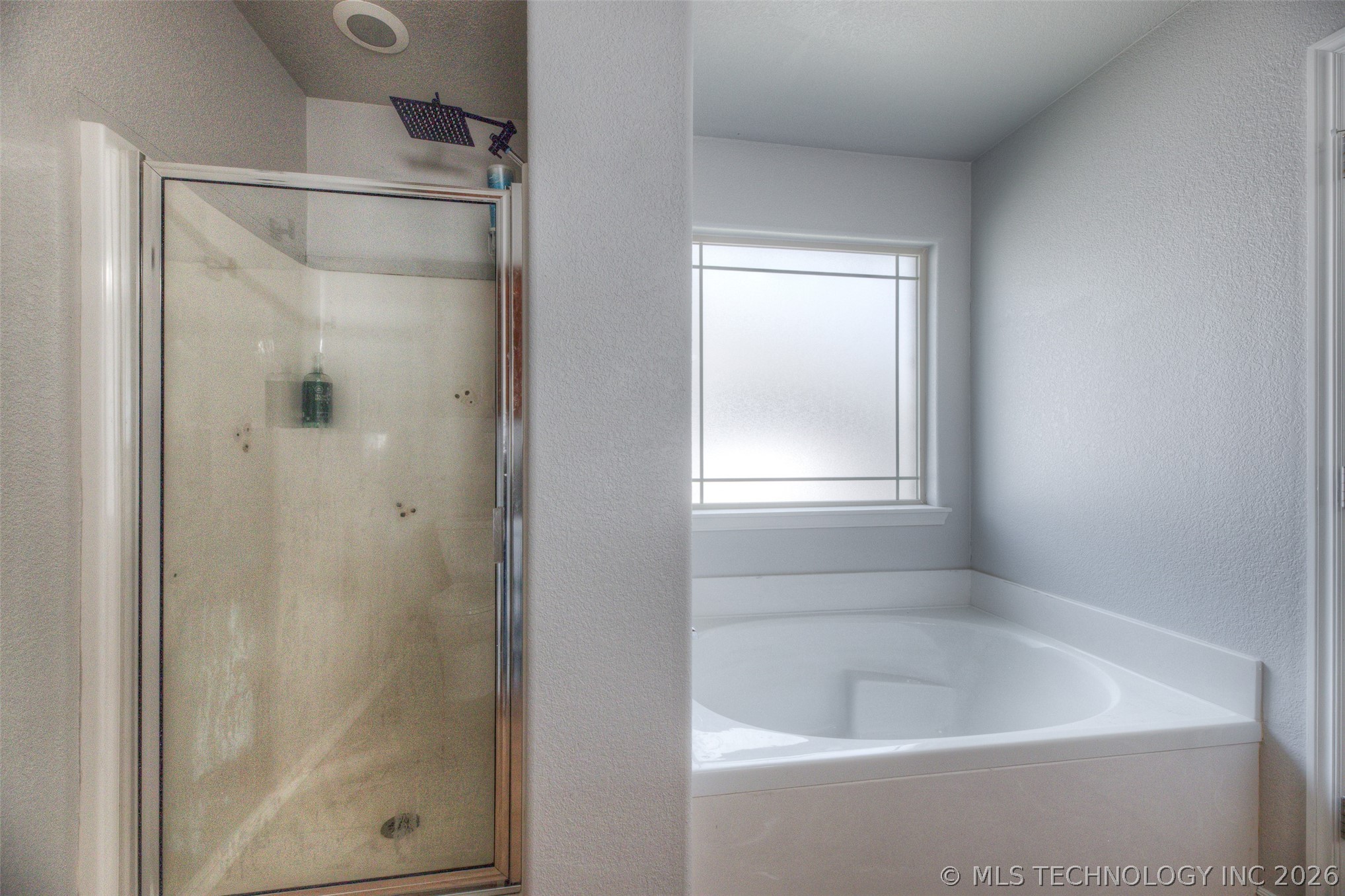 3318 E Fairmont Place Property Photo 17