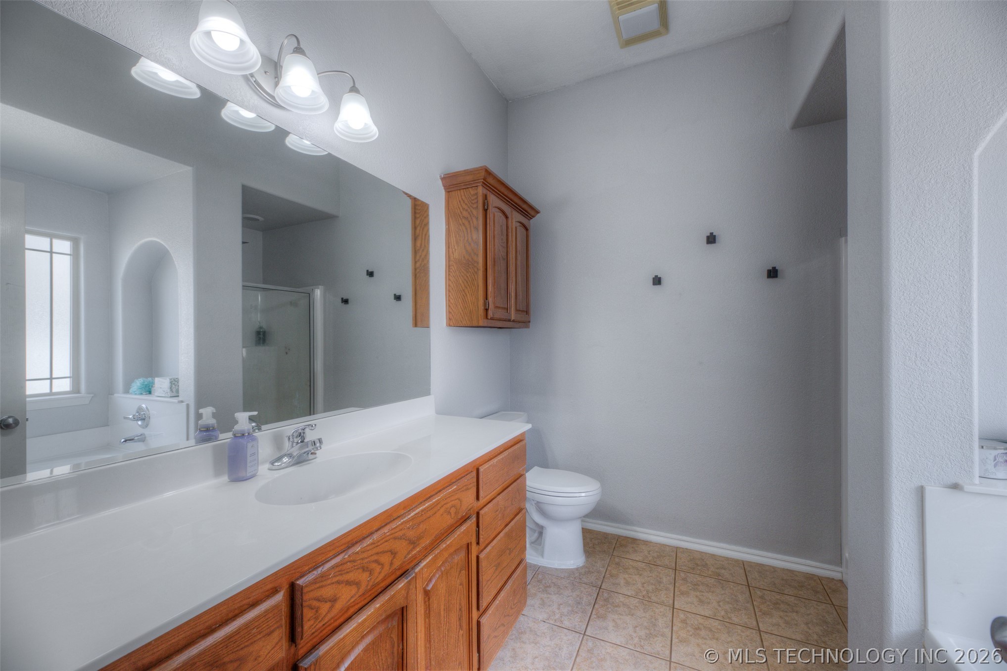 3318 E Fairmont Place Property Photo 19